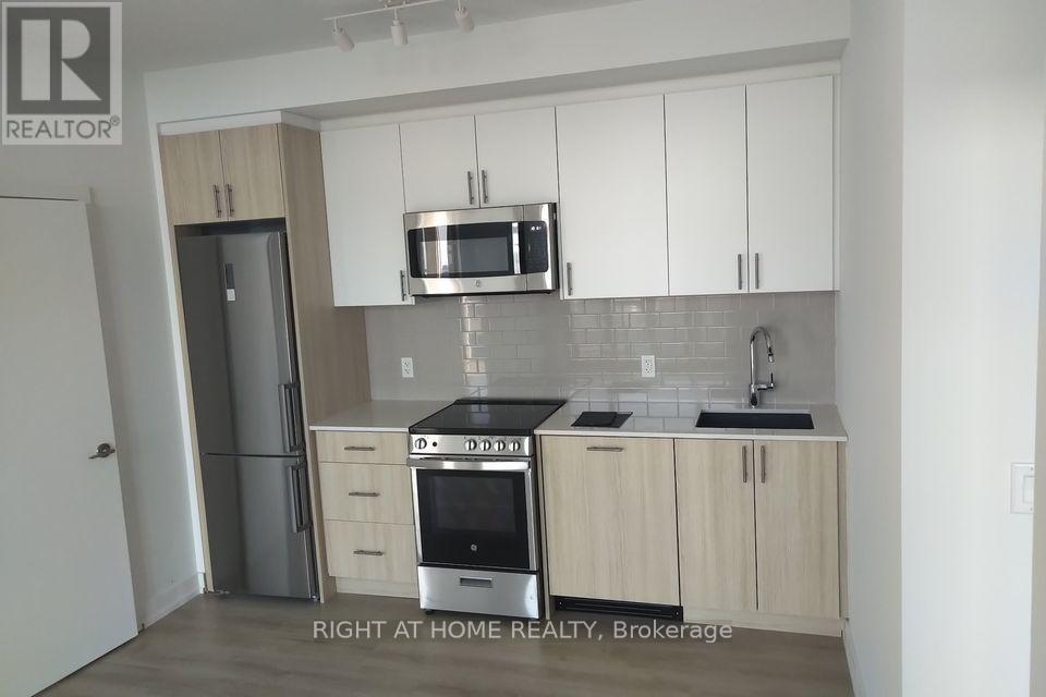 810 - 1195 The Queensway, Toronto, Ontario  M8Z 1R6 - Photo 2 - W12445581