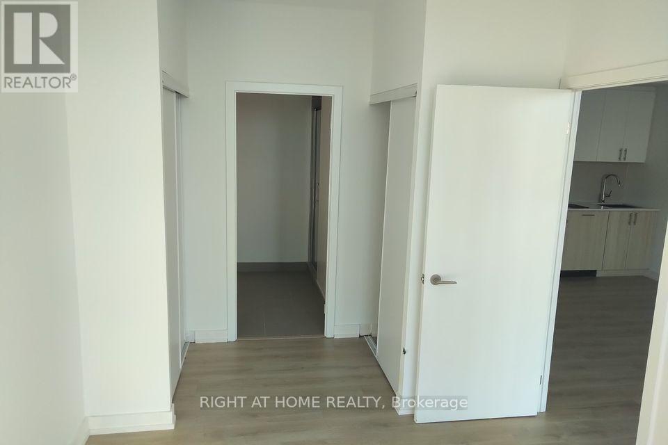 810 - 1195 The Queensway, Toronto, Ontario  M8Z 1R6 - Photo 6 - W12445581