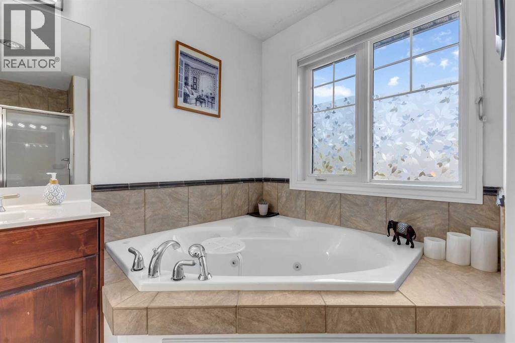 173 Panamount Green Nw, Calgary, Alberta  T3K 5R6 - Photo 33 - A2256720