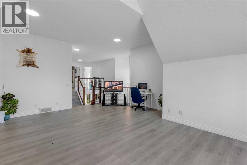 173 Panamount Green Nw, Calgary, Alberta  T3K 5R6 - Photo 23 - A2256720