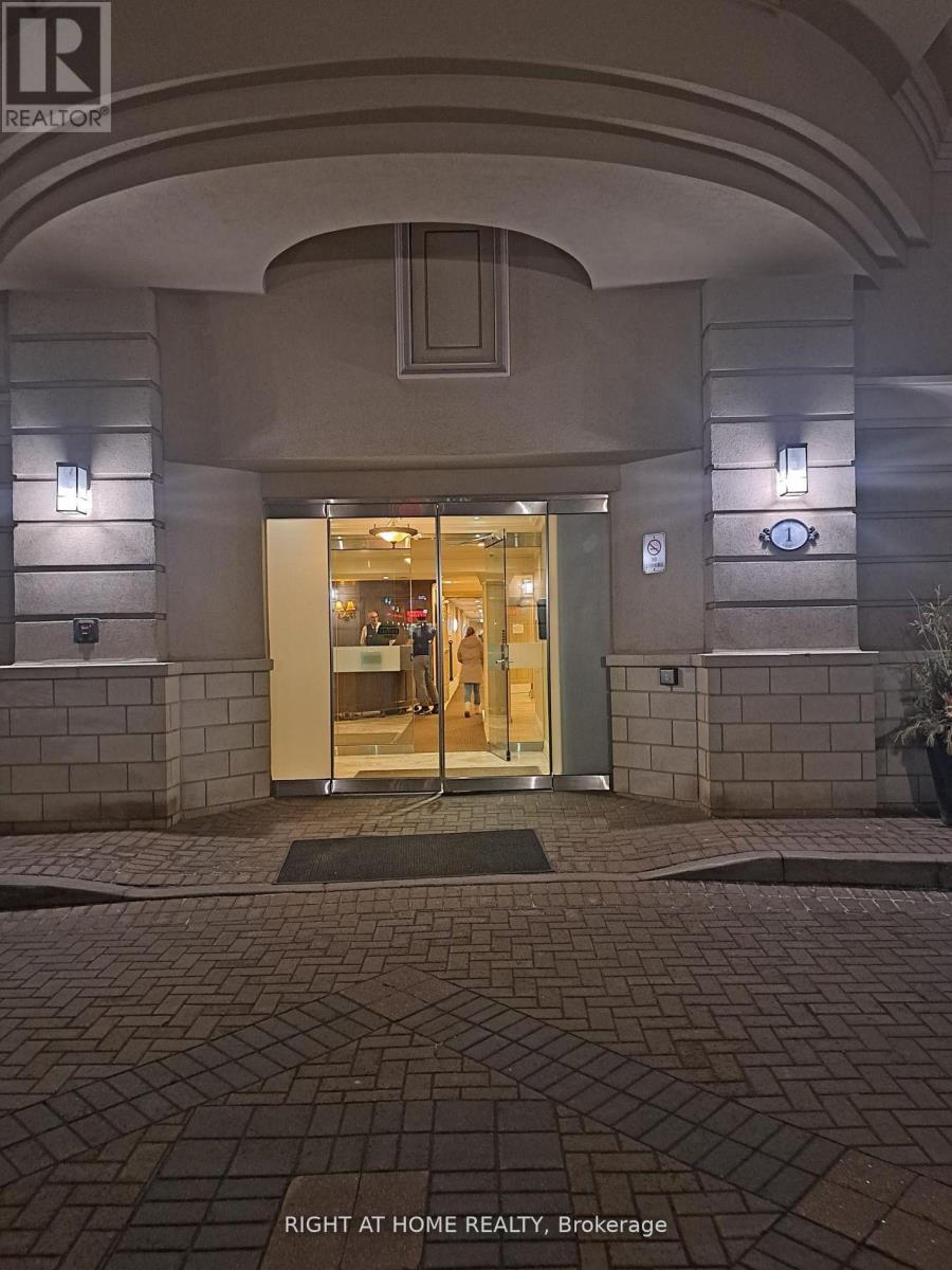 704 - 1 Maison Parc Court, Vaughan, Ontario  L4J 9K1 - Photo 4 - N12445595