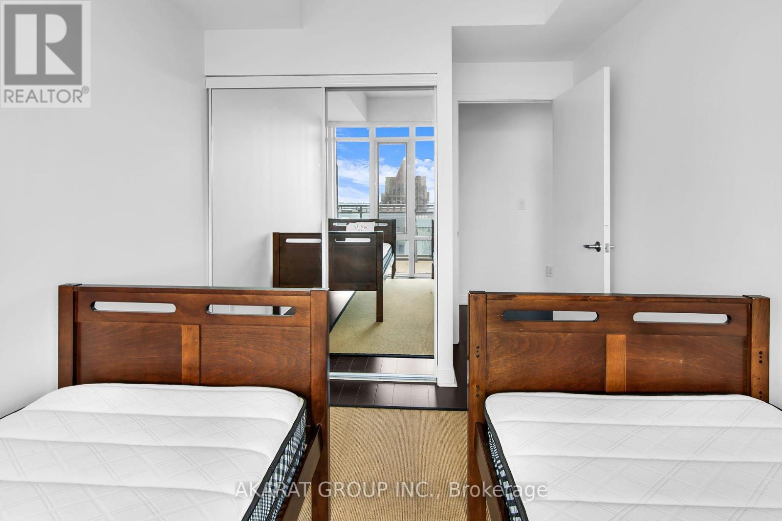 2602 - 360 Square One Drive, Mississauga, Ontario  L5B 0G7 - Photo 15 - W12445596