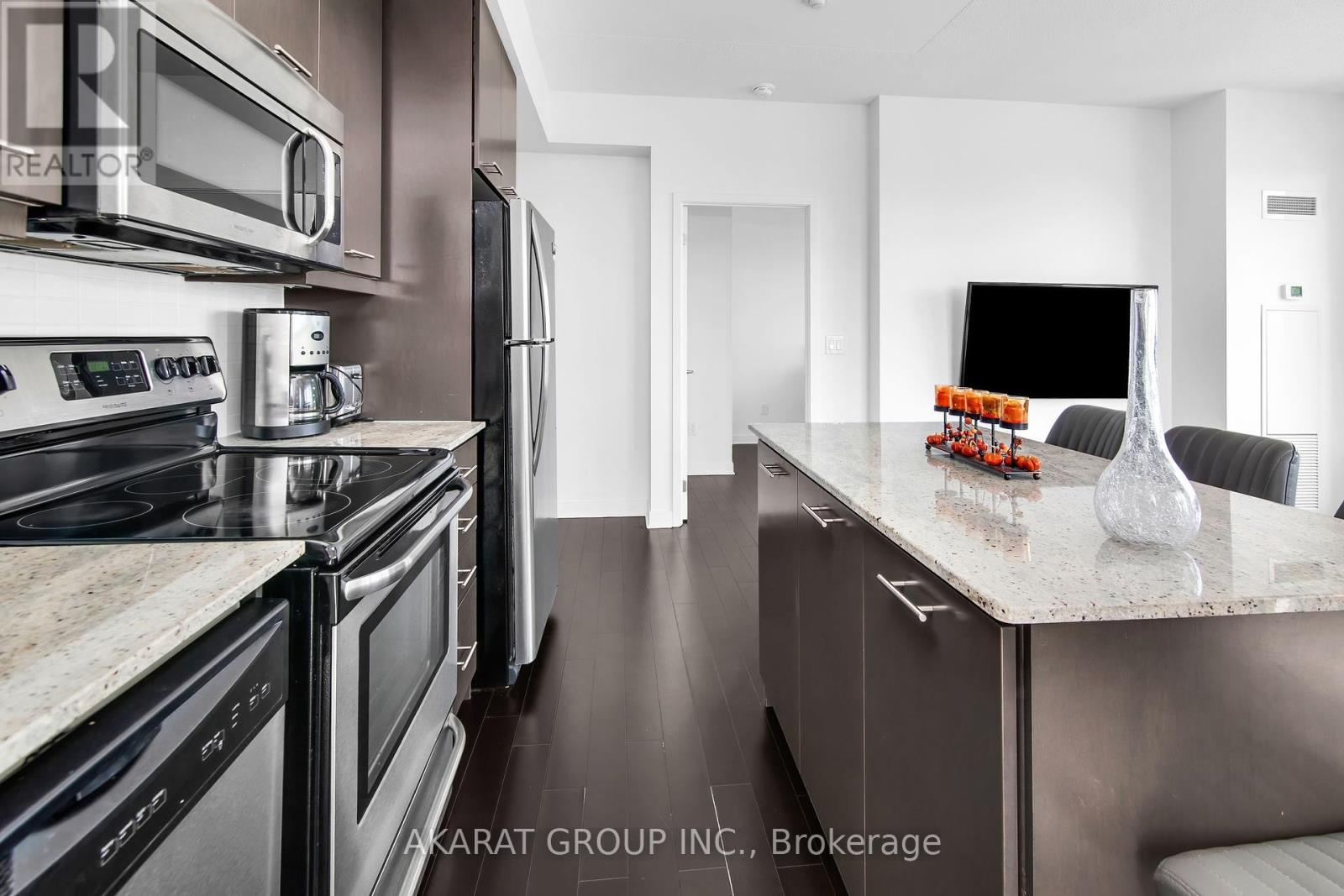 2602 - 360 Square One Drive, Mississauga, Ontario  L5B 0G7 - Photo 8 - W12445596