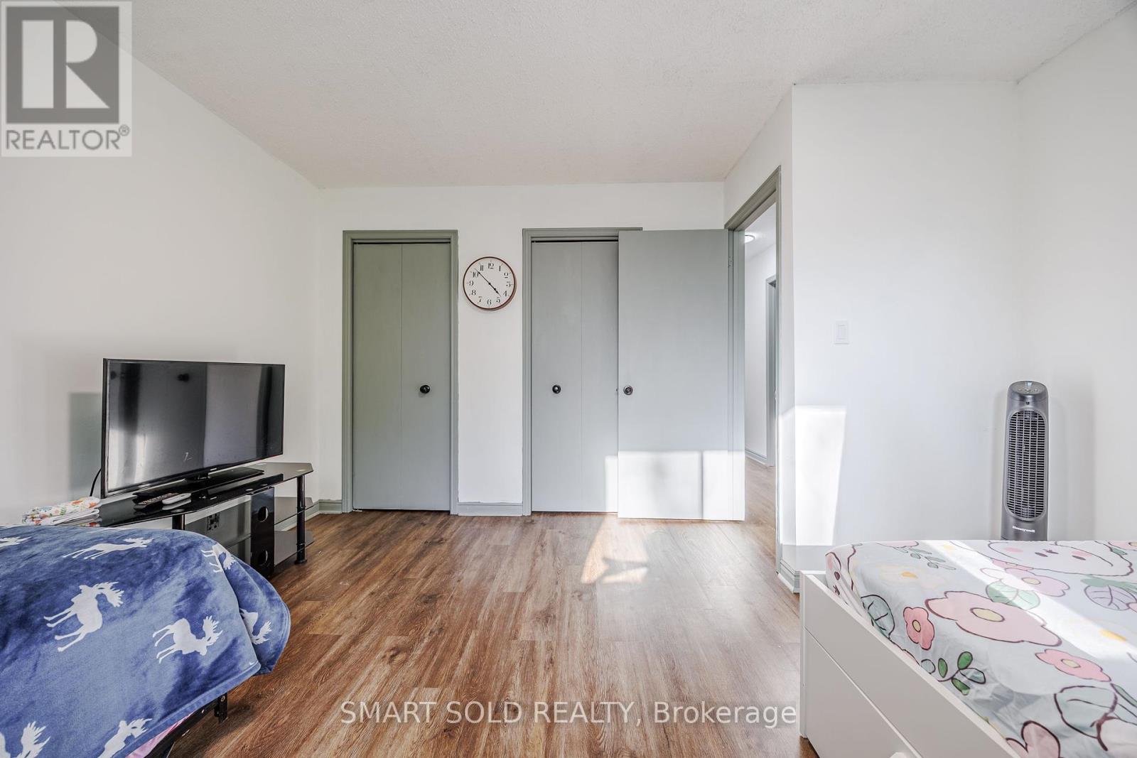 44 Hemlock Street, St. Catharines, Ontario  L2T 4B7 - Photo 14 - X12445592