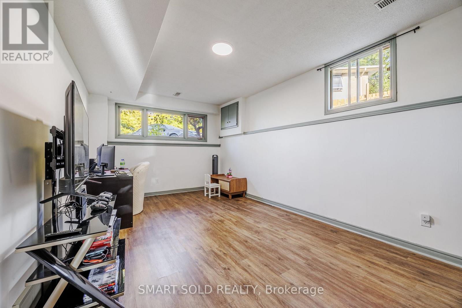44 Hemlock Street, St. Catharines, Ontario  L2T 4B7 - Photo 16 - X12445592