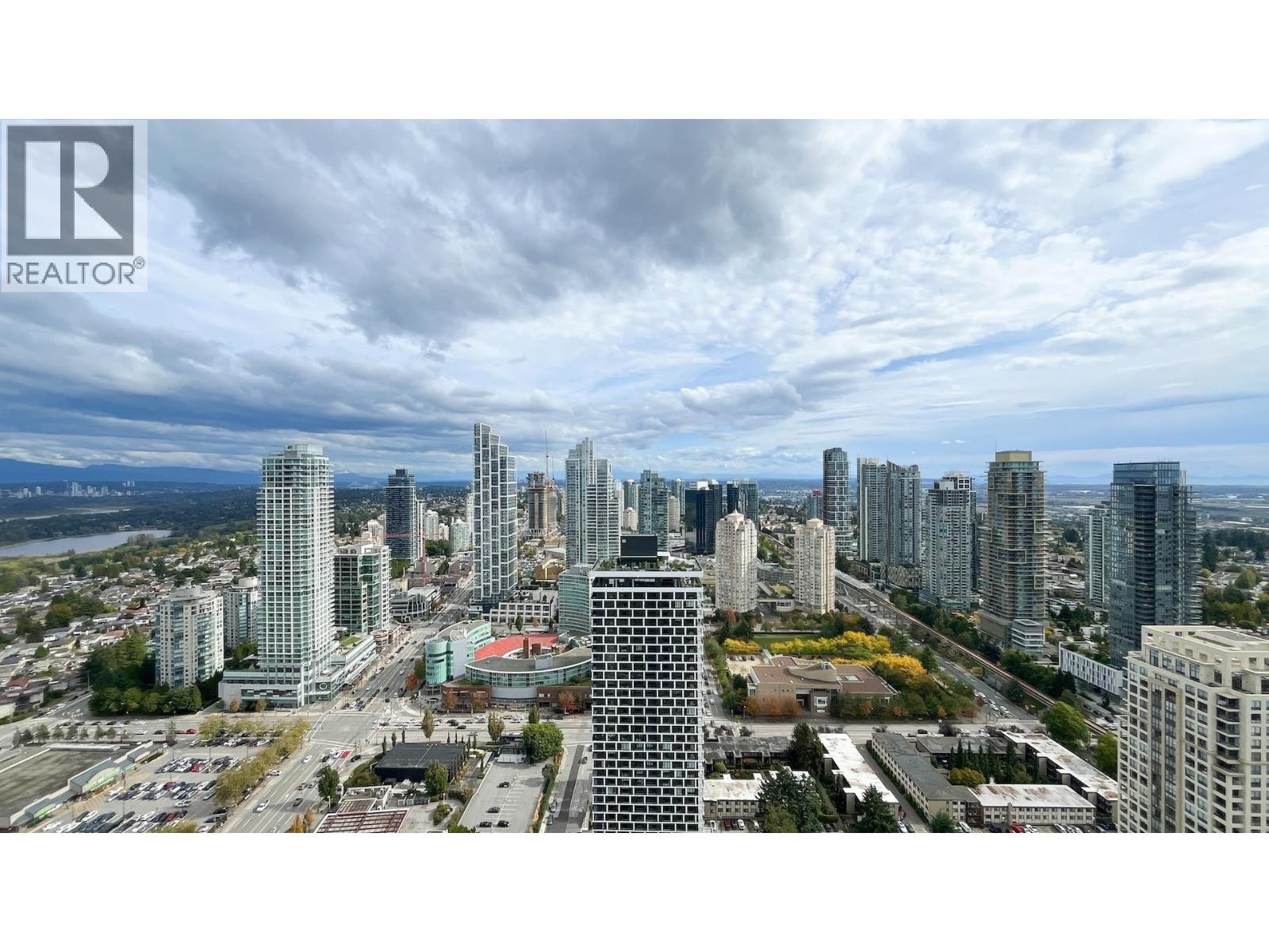3908 5987 WILSON AVENUE, Burnaby, British Columbia