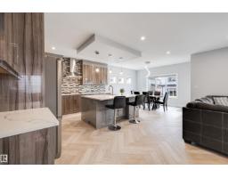 3901 44 AV Triomphe Estates
