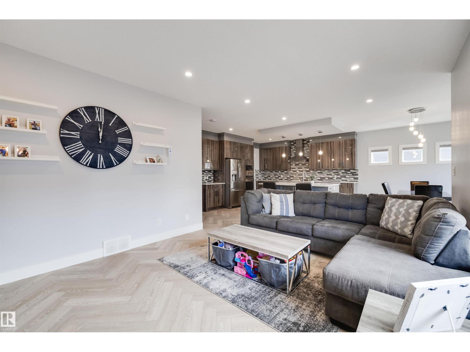3901 44 Av, Beaumont, Alberta  T4X 2B7 - Photo 8 - E4459520