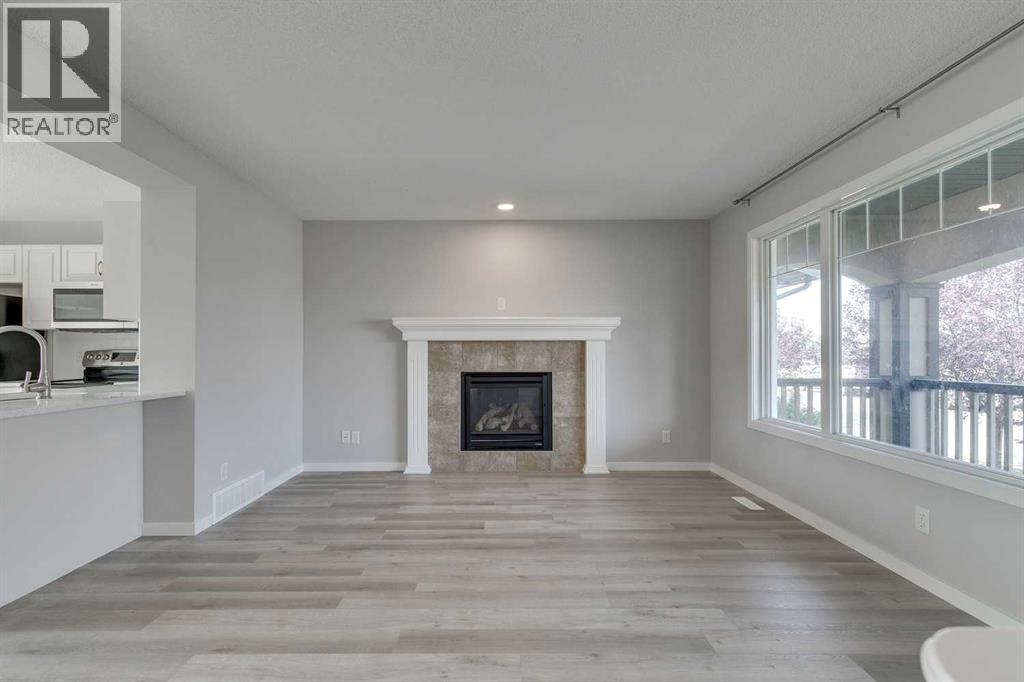 1931 Reunion Boulevard Nw, Airdrie, Alberta  T4B 0J5 - Photo 4 - A2260432