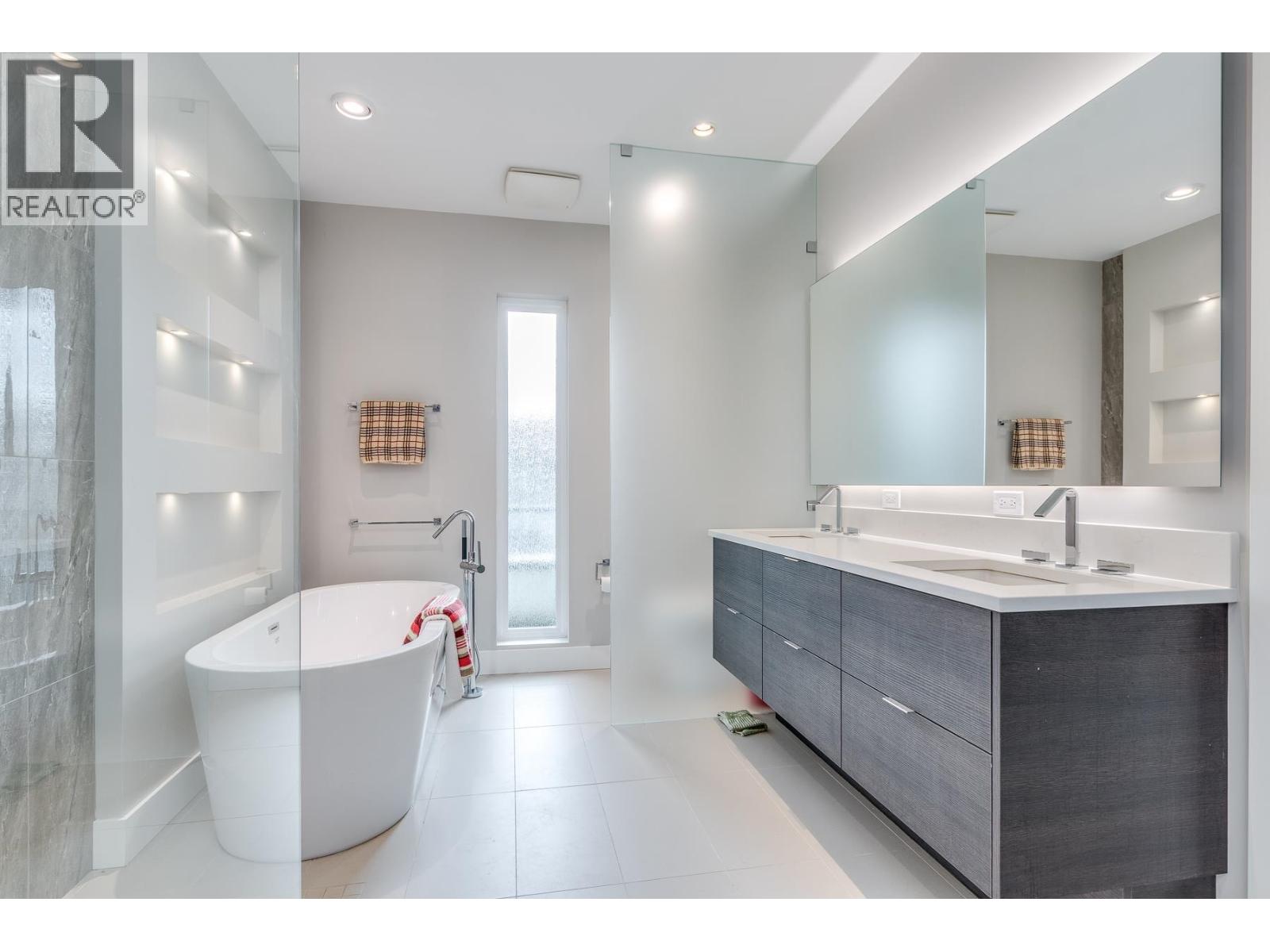 4080 Magellan Place, Richmond, British Columbia  V7C 4M8 - Photo 17 - R3054860