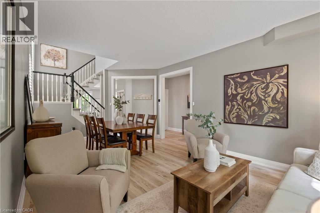 2154 Woodglen Crescent, Burlington, Ontario  L7L 6G9 - Photo 6 - 40772596