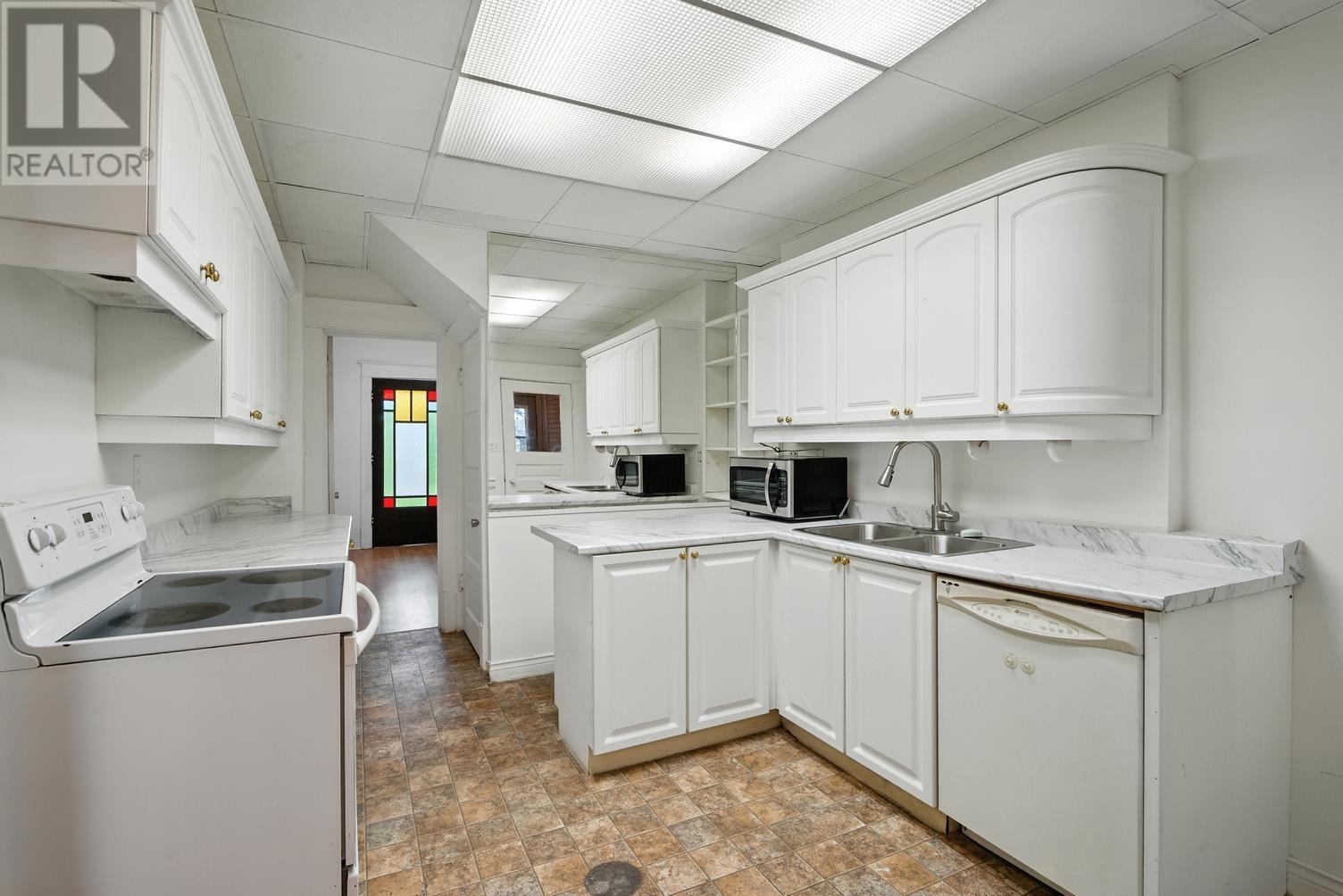 191 Pim St, Sault Ste. Marie, Ontario  P6A 3H1 - Photo 5 - SM252242
