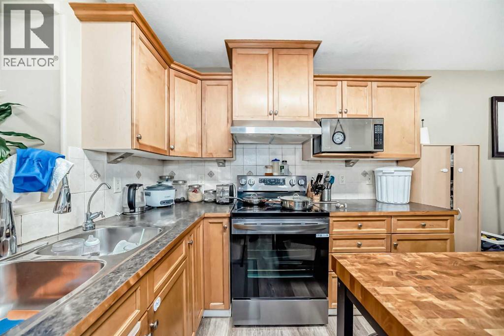 14 Dover Mews Se, Calgary, Alberta  T2B 0B6 - Photo 10 - A2257056