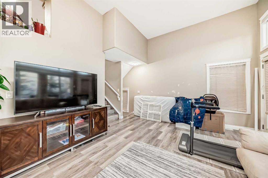 14 Dover Mews Se, Calgary, Alberta  T2B 0B6 - Photo 6 - A2257056