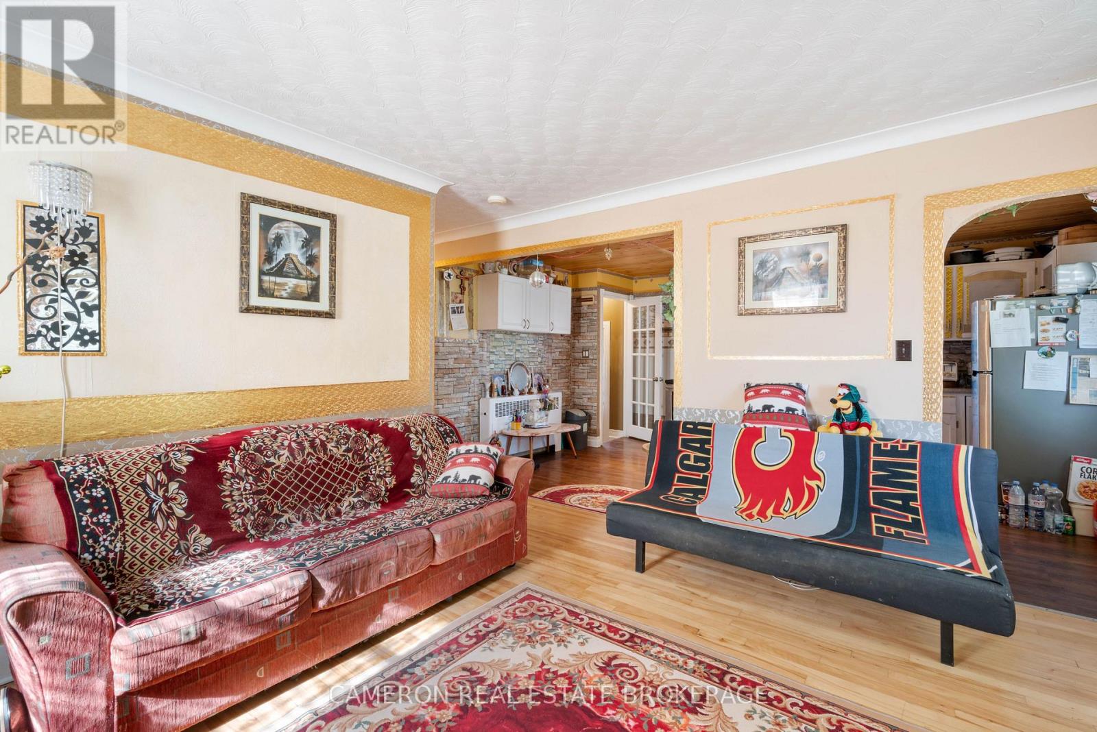 511 St Felix Street, Cornwall, Ontario  K6H 5B2 - Photo 6 - X12445328