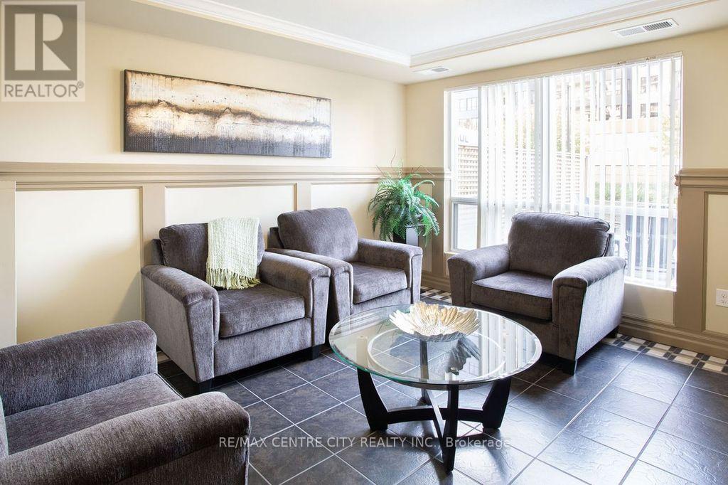 103 - 1030 Coronation Drive, London North, Ontario  N6G 0G5 - Photo 42 - X12439498