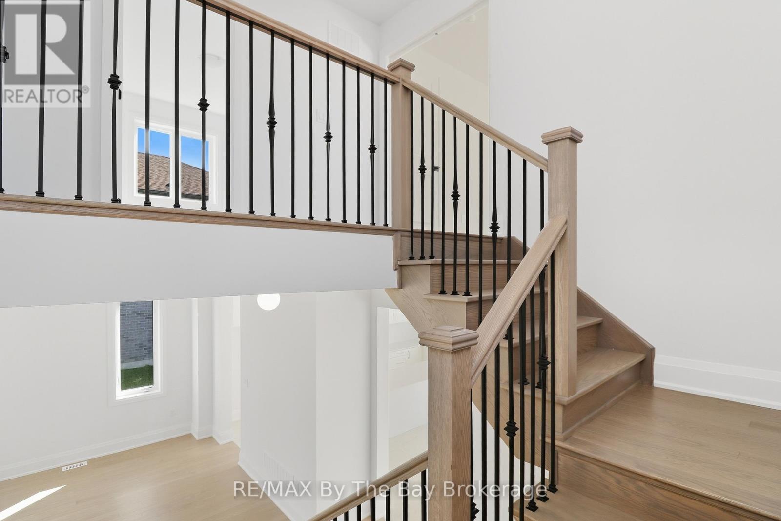 66 Amber Drive, Wasaga Beach, Ontario  L9Z 0R9 - Photo 22 - S12445614