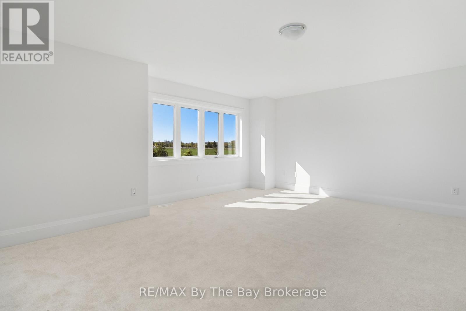 66 Amber Drive, Wasaga Beach, Ontario  L9Z 0R9 - Photo 25 - S12445614