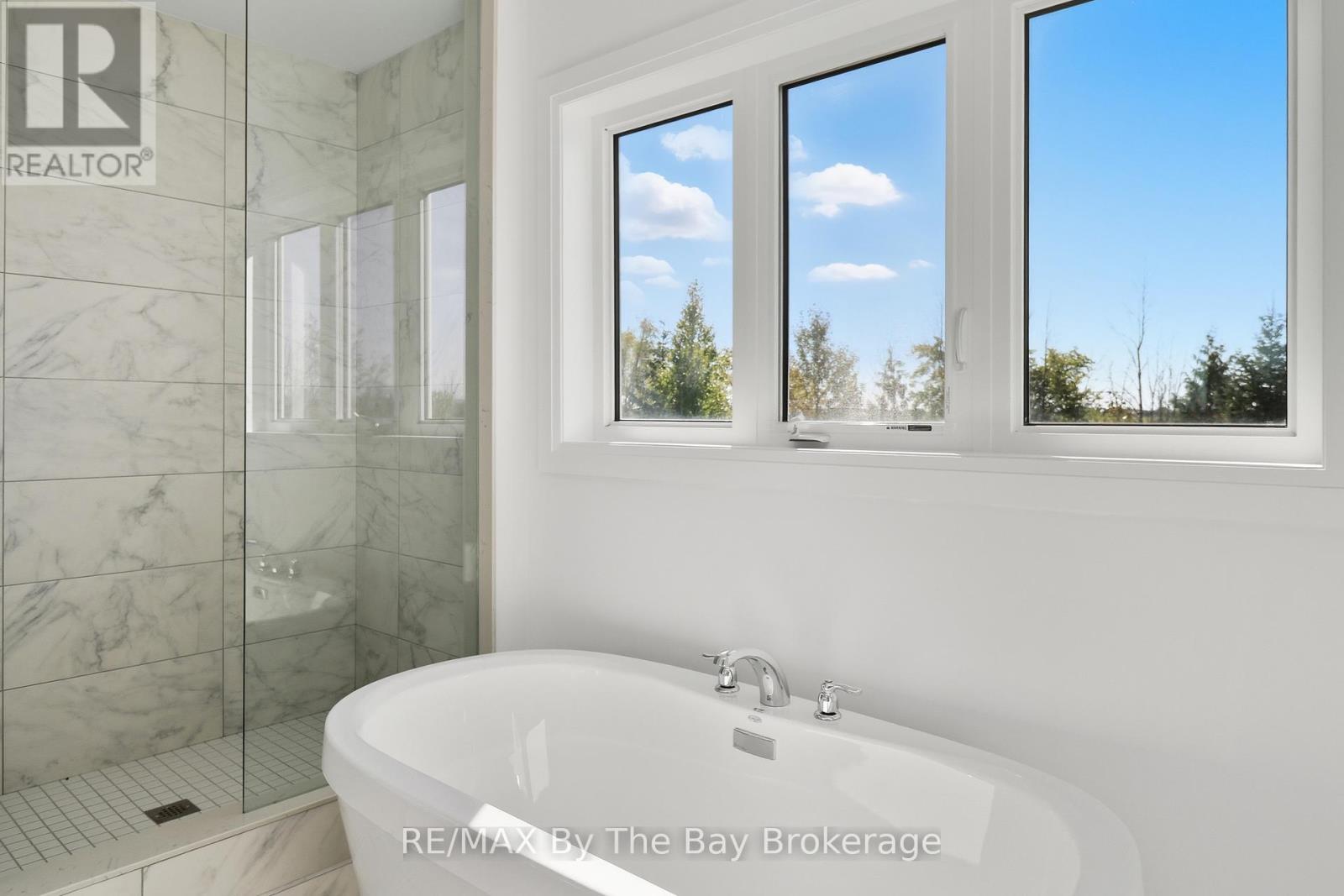 66 Amber Drive, Wasaga Beach, Ontario  L9Z 0R9 - Photo 32 - S12445614