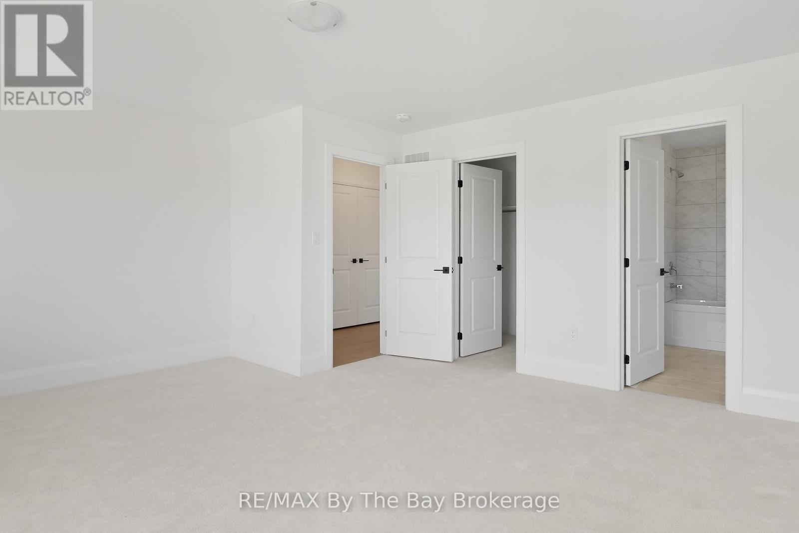 66 Amber Drive, Wasaga Beach, Ontario  L9Z 0R9 - Photo 40 - S12445614