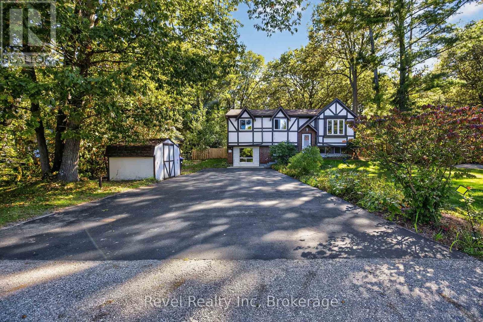 203 KNOX ROAD W, Wasaga Beach, Ontario