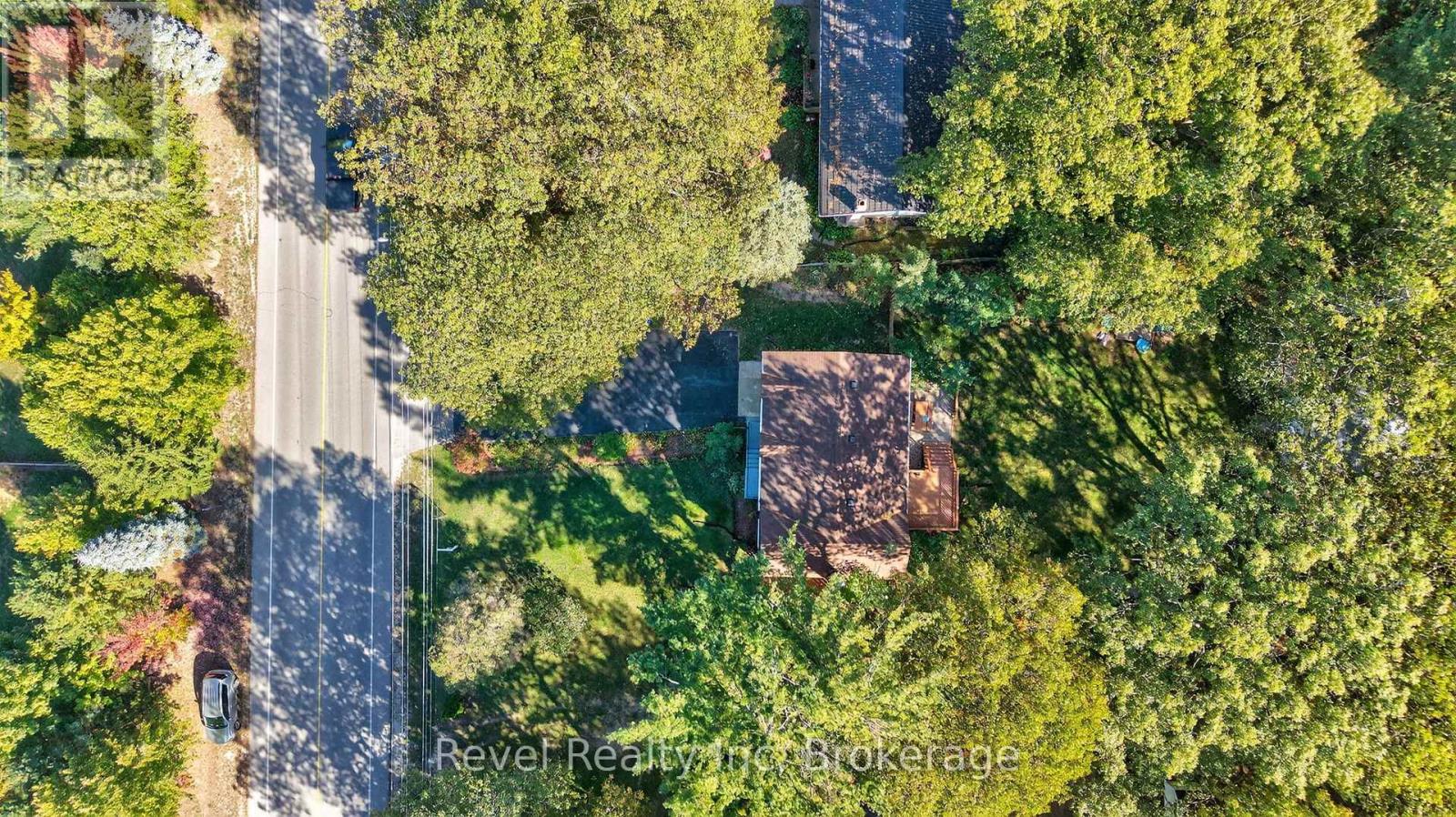 203 Knox Road W, Wasaga Beach, Ontario  L9Z 2A7 - Photo 22 - S12445625
