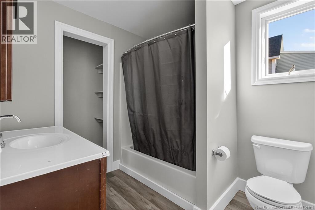 240 Highlandview Road, Moncton, New Brunswick  E1A 2L3 - Photo 21 - NB127909