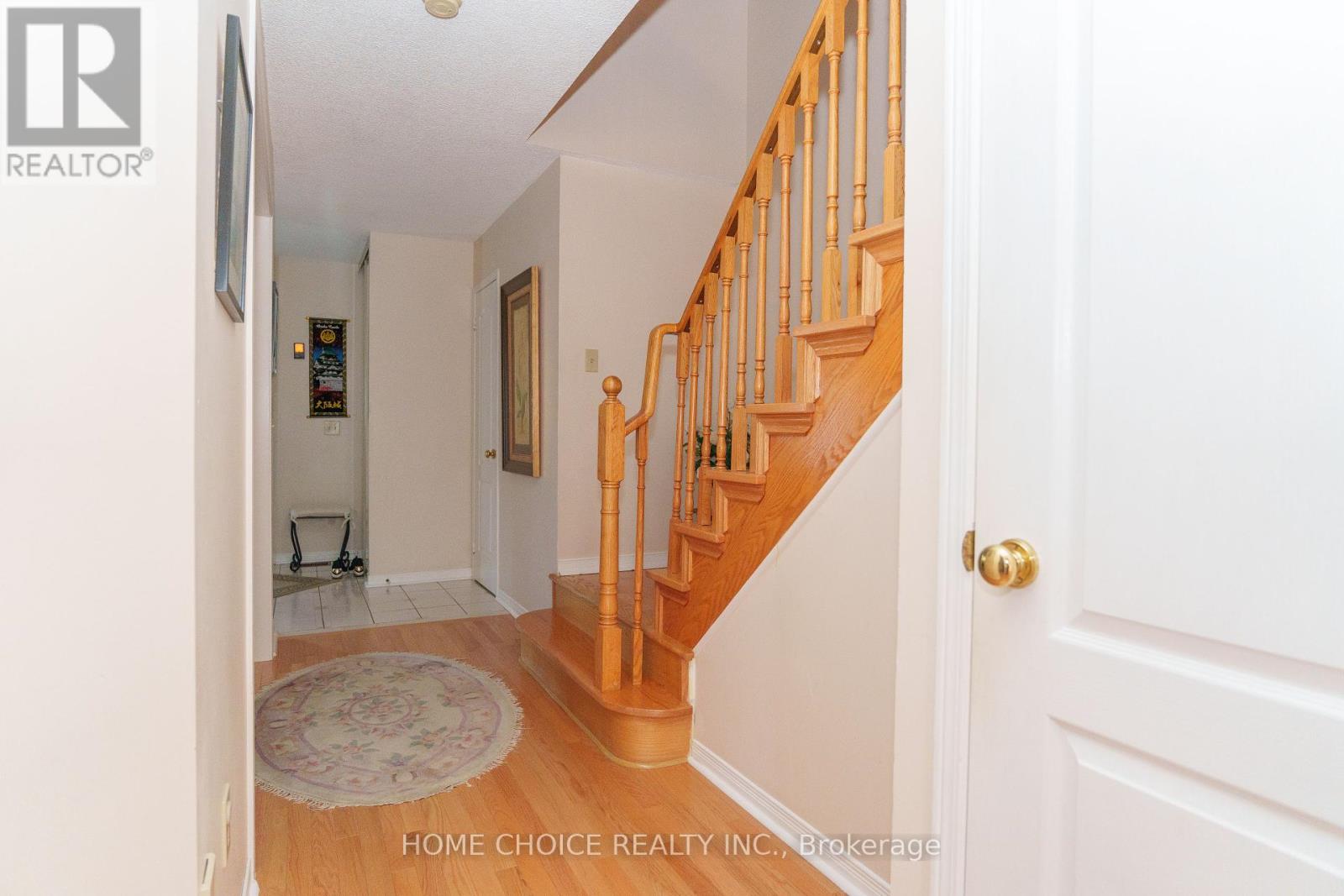 914 Applecroft Circle, Mississauga, Ontario  L5V 2A7 - Photo 12 - W12445611