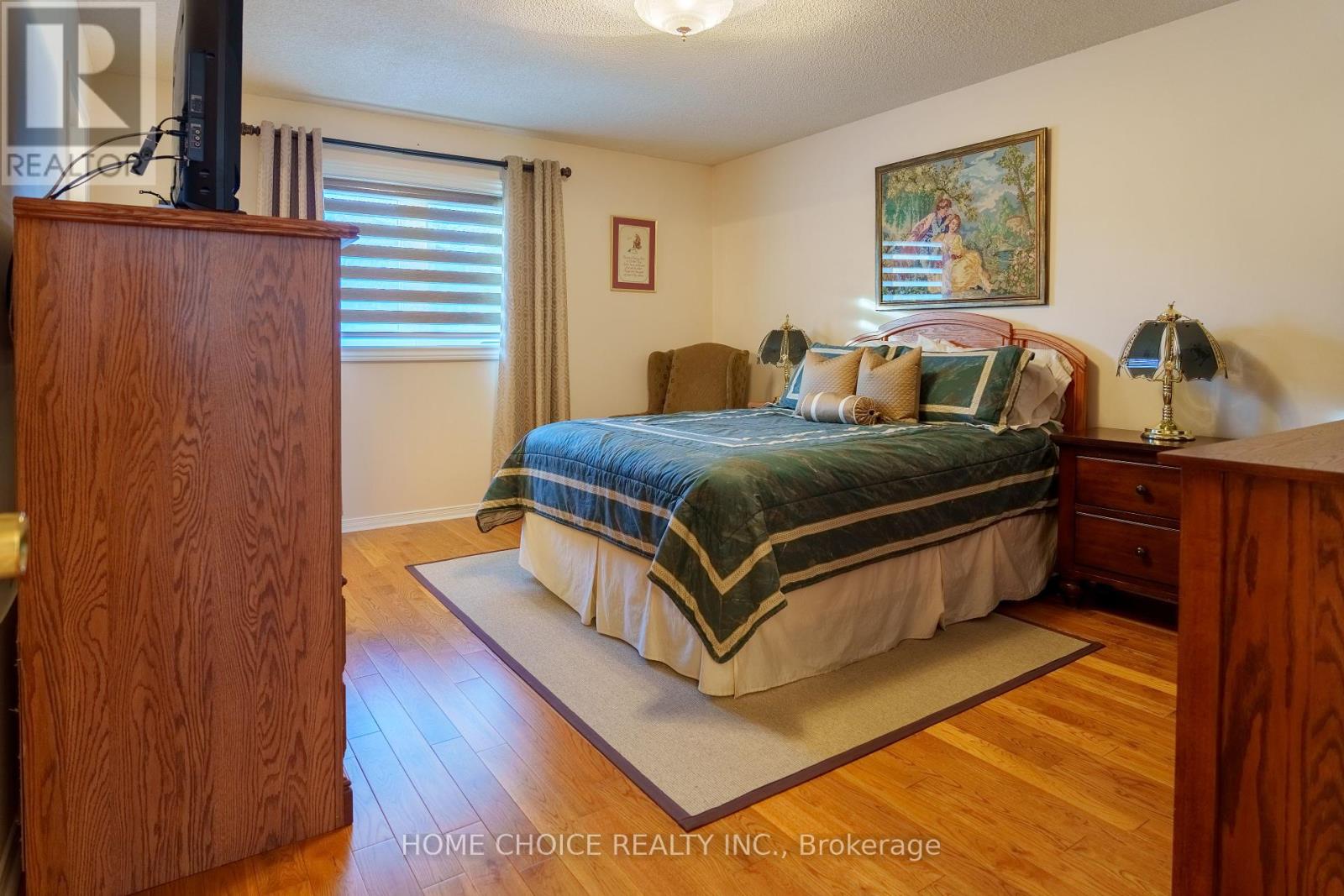 914 Applecroft Circle, Mississauga, Ontario  L5V 2A7 - Photo 14 - W12445611
