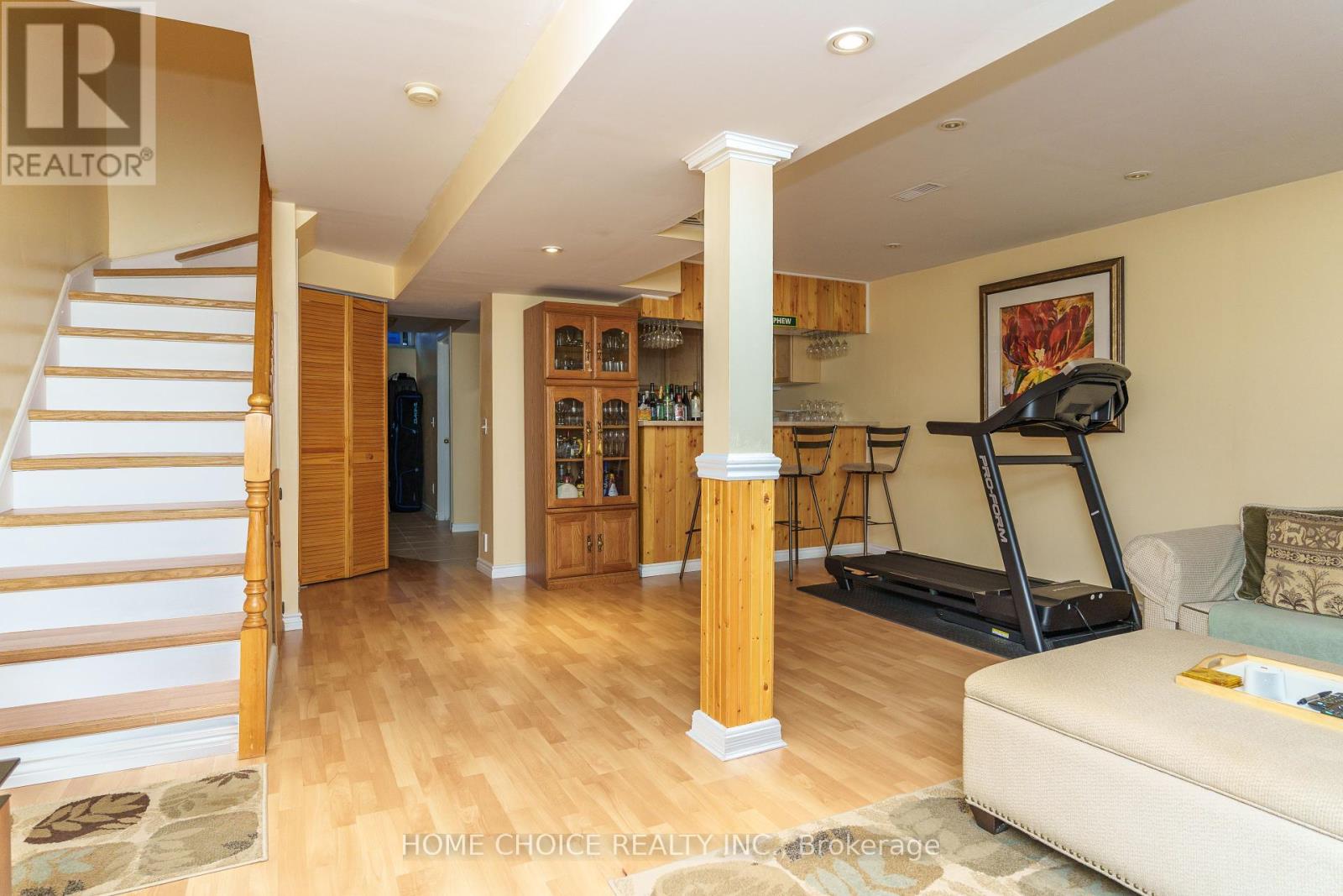 914 Applecroft Circle, Mississauga, Ontario  L5V 2A7 - Photo 21 - W12445611