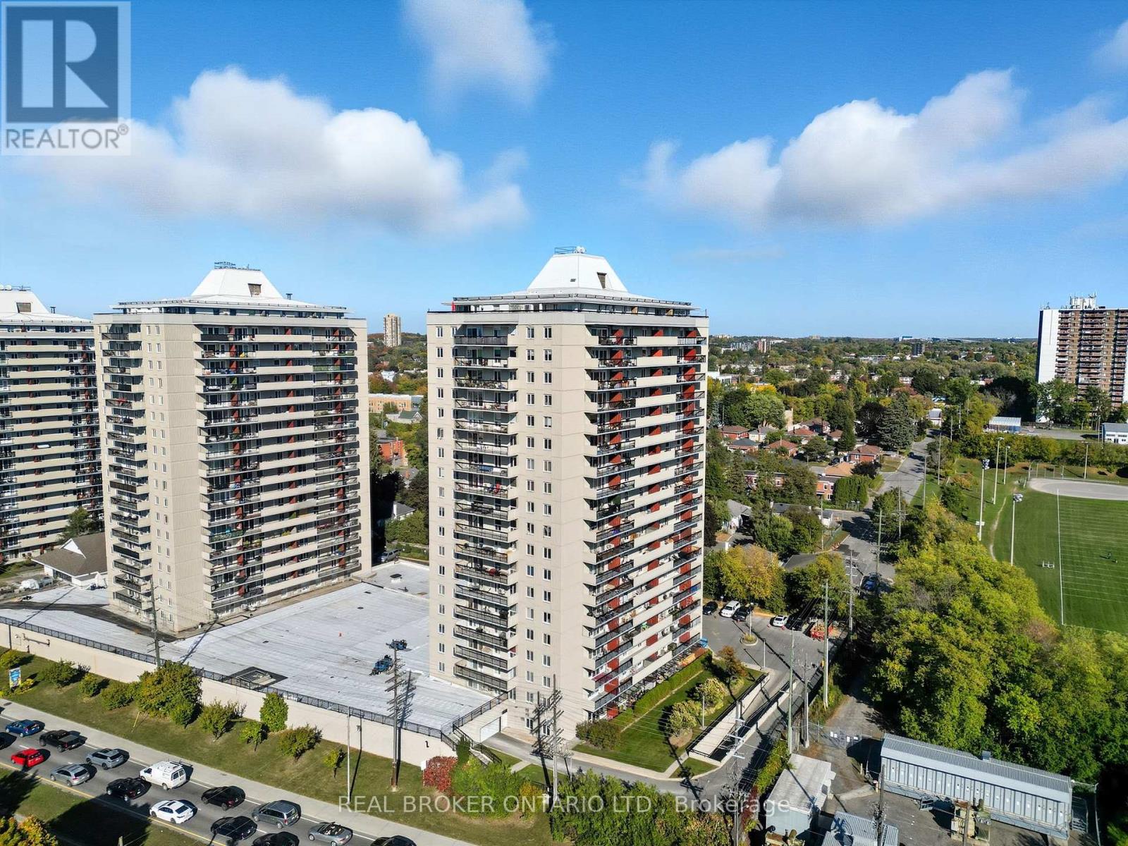 907 - 158c Mcarthur Avenue, Ottawa, Ontario  K1L 8E7 - Photo 2 - X12445612