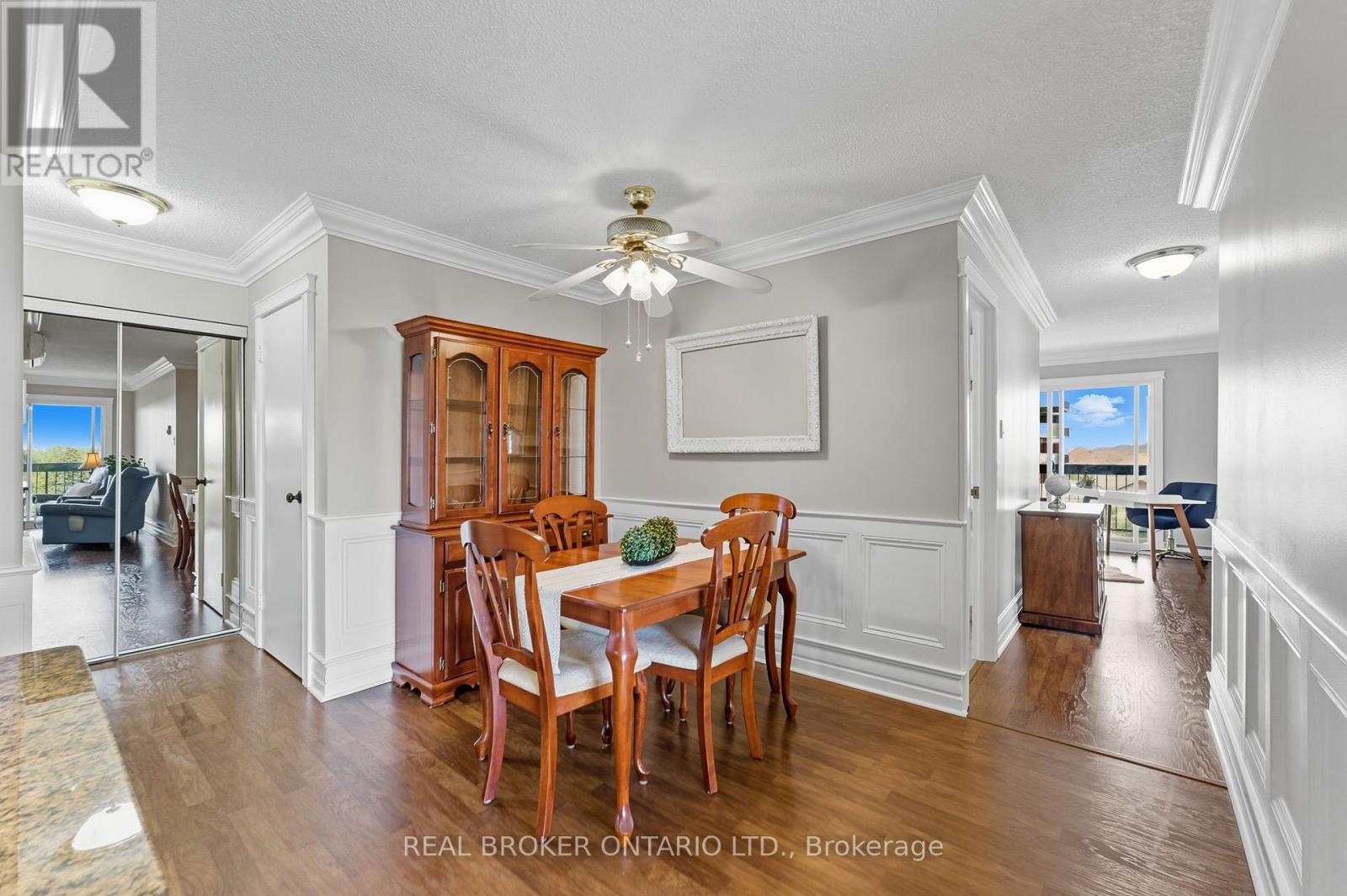 907 - 158c Mcarthur Avenue, Ottawa, Ontario  K1L 8E7 - Photo 7 - X12445612