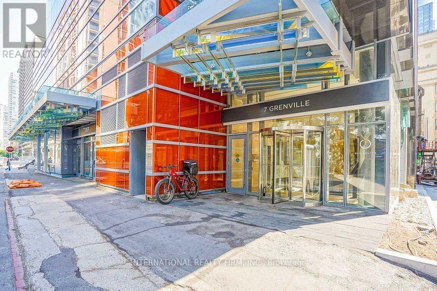 4806 - 7 Grenville Street, Toronto, Ontario  M4Y 1A1 - Photo 2 - C12445616