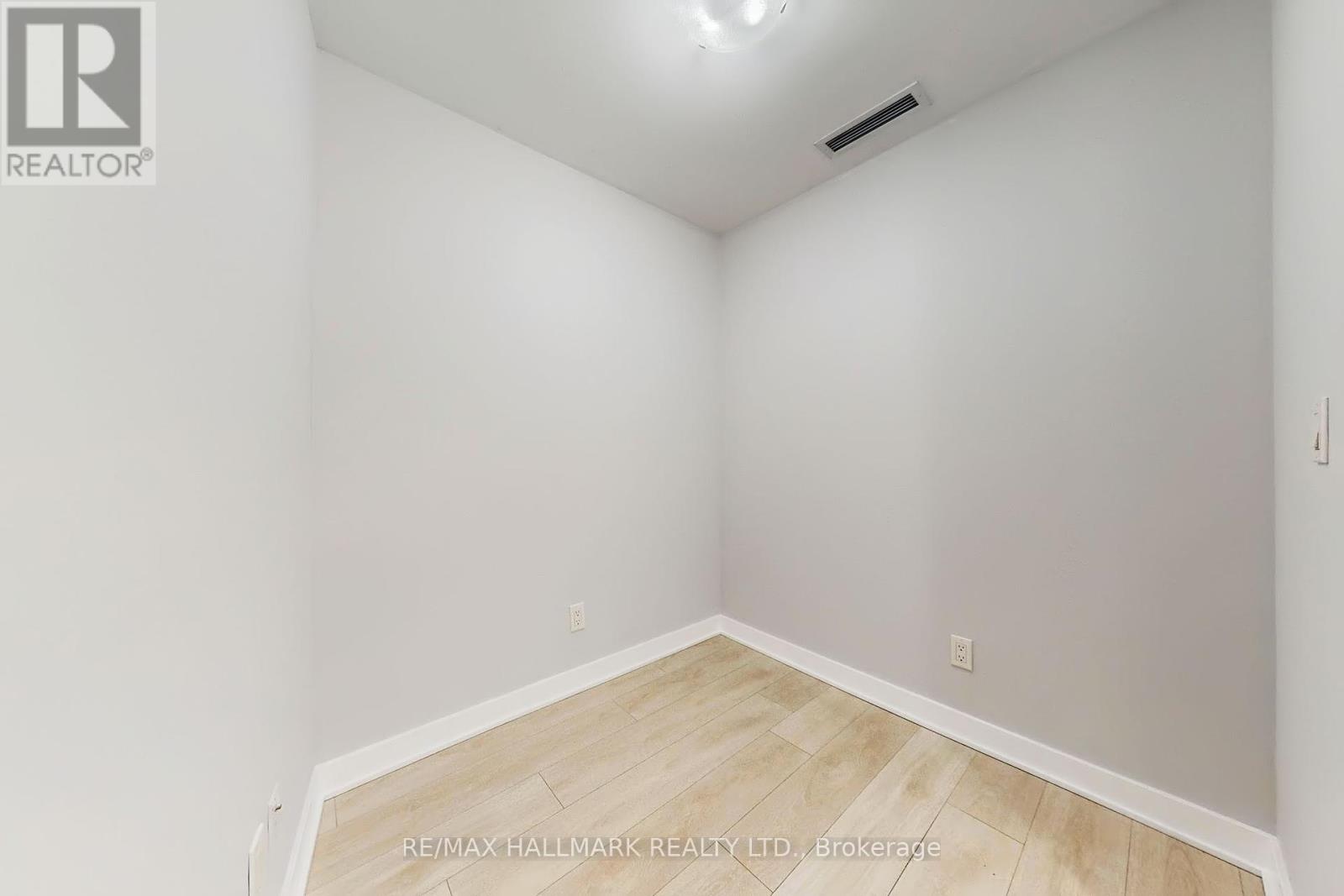 313 - 2221 Yonge Street, Toronto (Mount Pleasant West), Ontario  M4S 2B4 - Photo 14 - C12445618