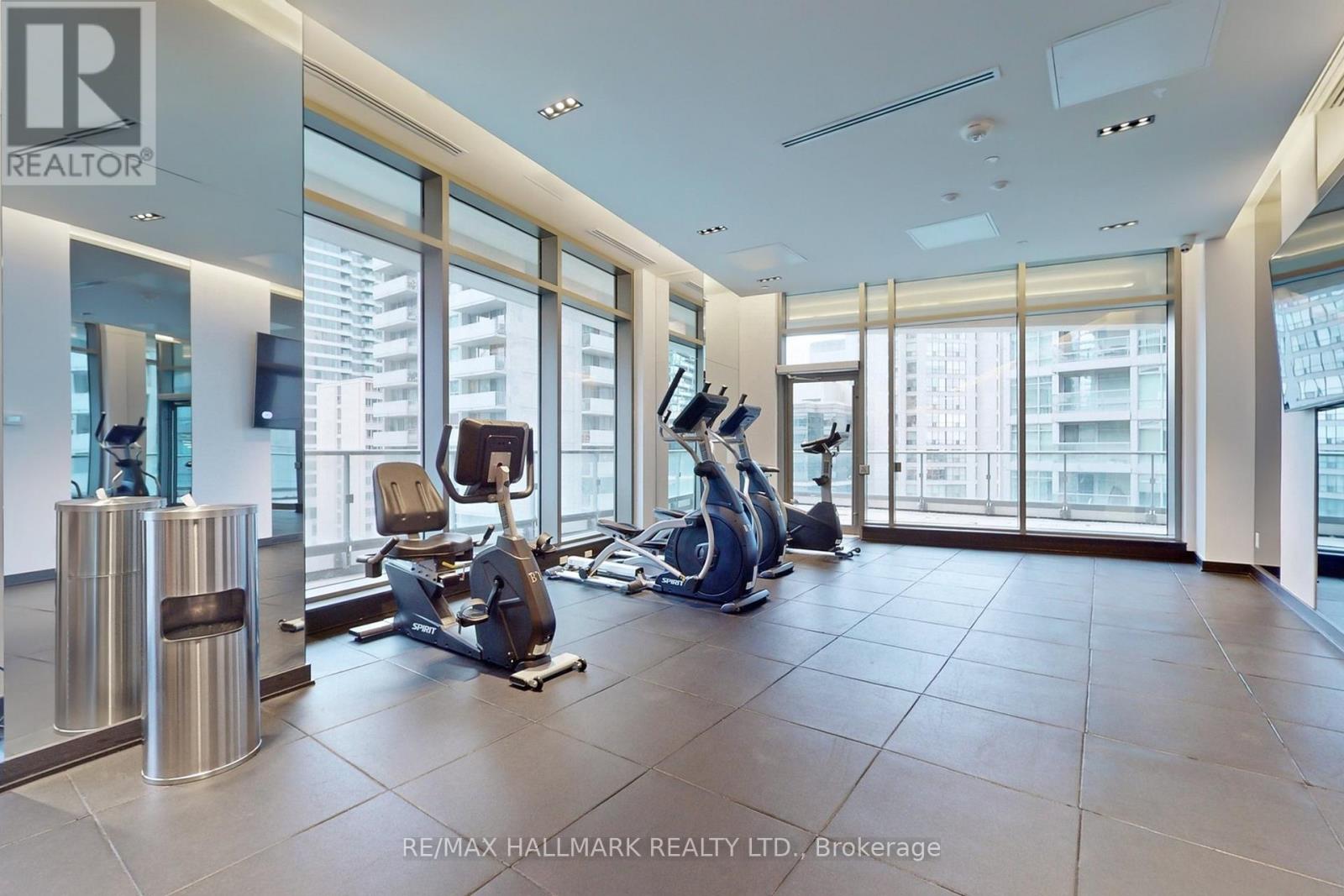 313 - 2221 Yonge Street, Toronto (Mount Pleasant West), Ontario  M4S 2B4 - Photo 19 - C12445618