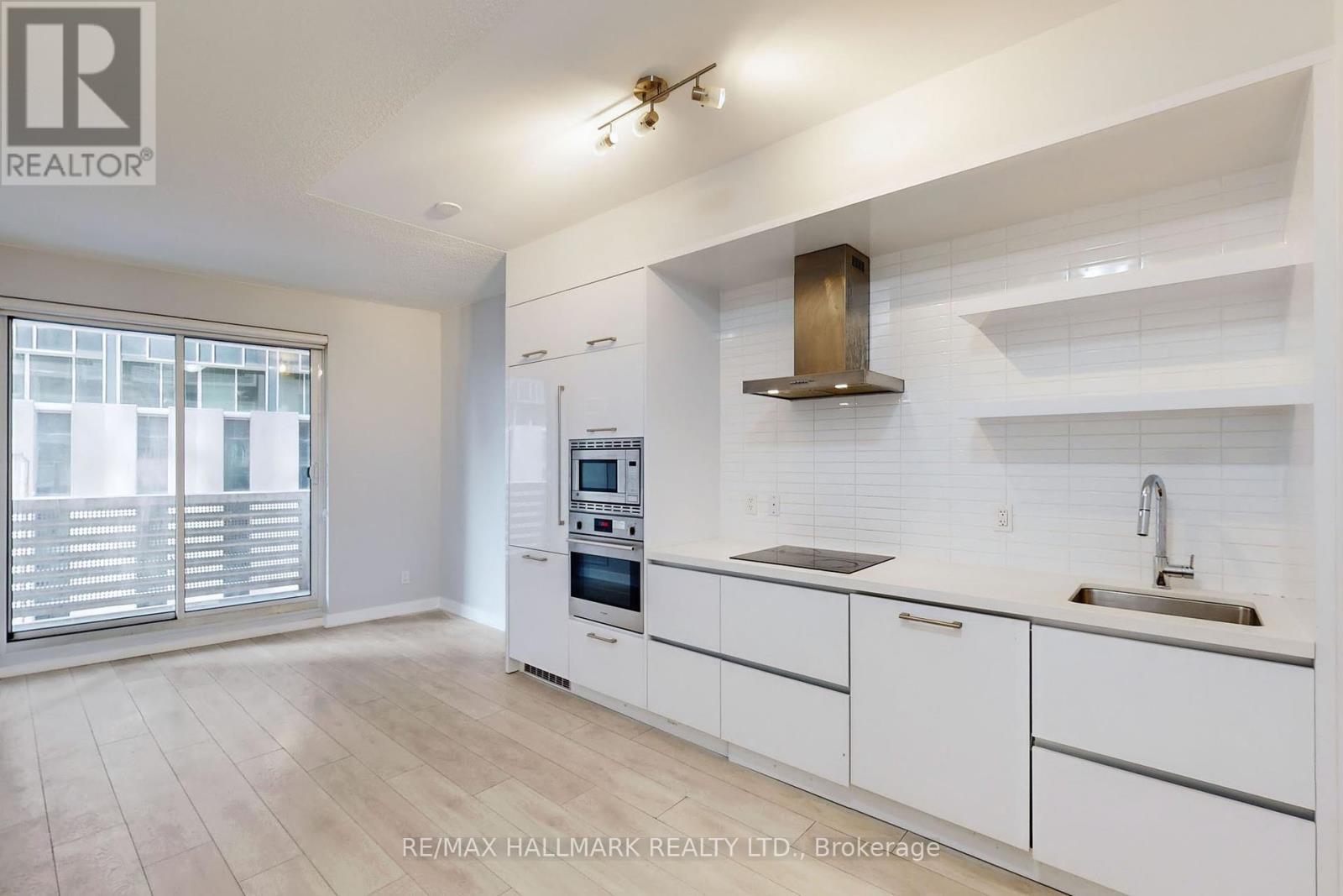 313 - 2221 Yonge Street, Toronto (Mount Pleasant West), Ontario  M4S 2B4 - Photo 2 - C12445618