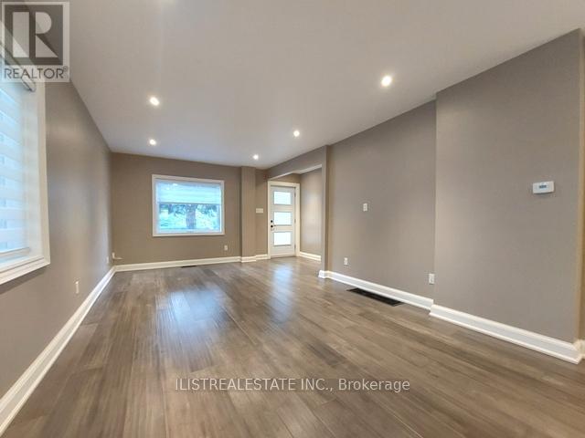 43 Anaconda Avenue, Toronto, Ontario  M1L 4M1 - Photo 4 - E12413912