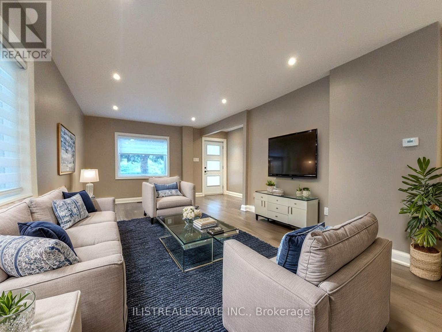 43 Anaconda Avenue, Toronto, Ontario  M1L 4M1 - Photo 3 - E12413912