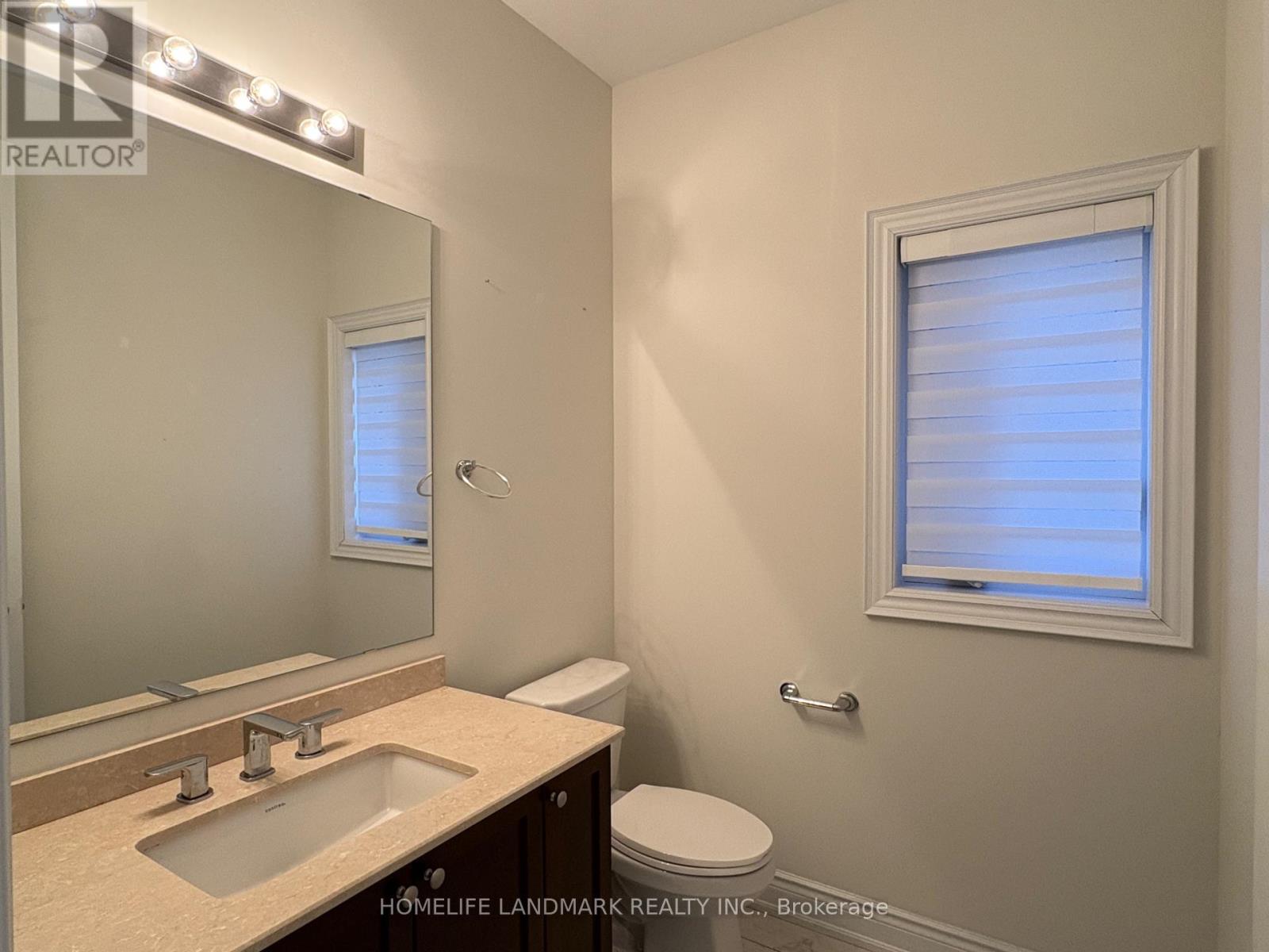 96 Threshing Mill Boulevard, Oakville, Ontario  L6H 7C5 - Photo 18 - W12406795