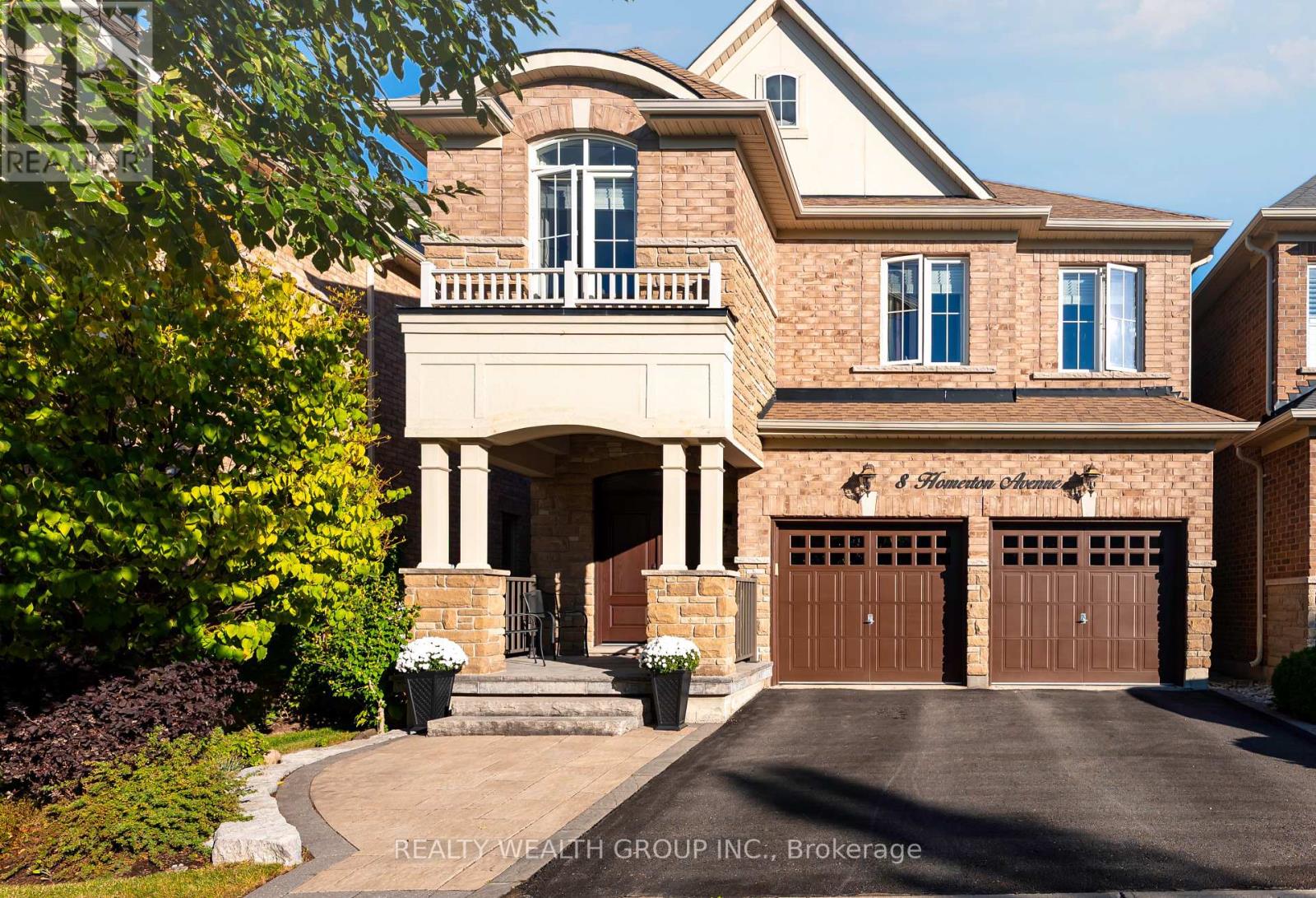 8 HOMERTON AVENUE, Richmond Hill, Ontario
