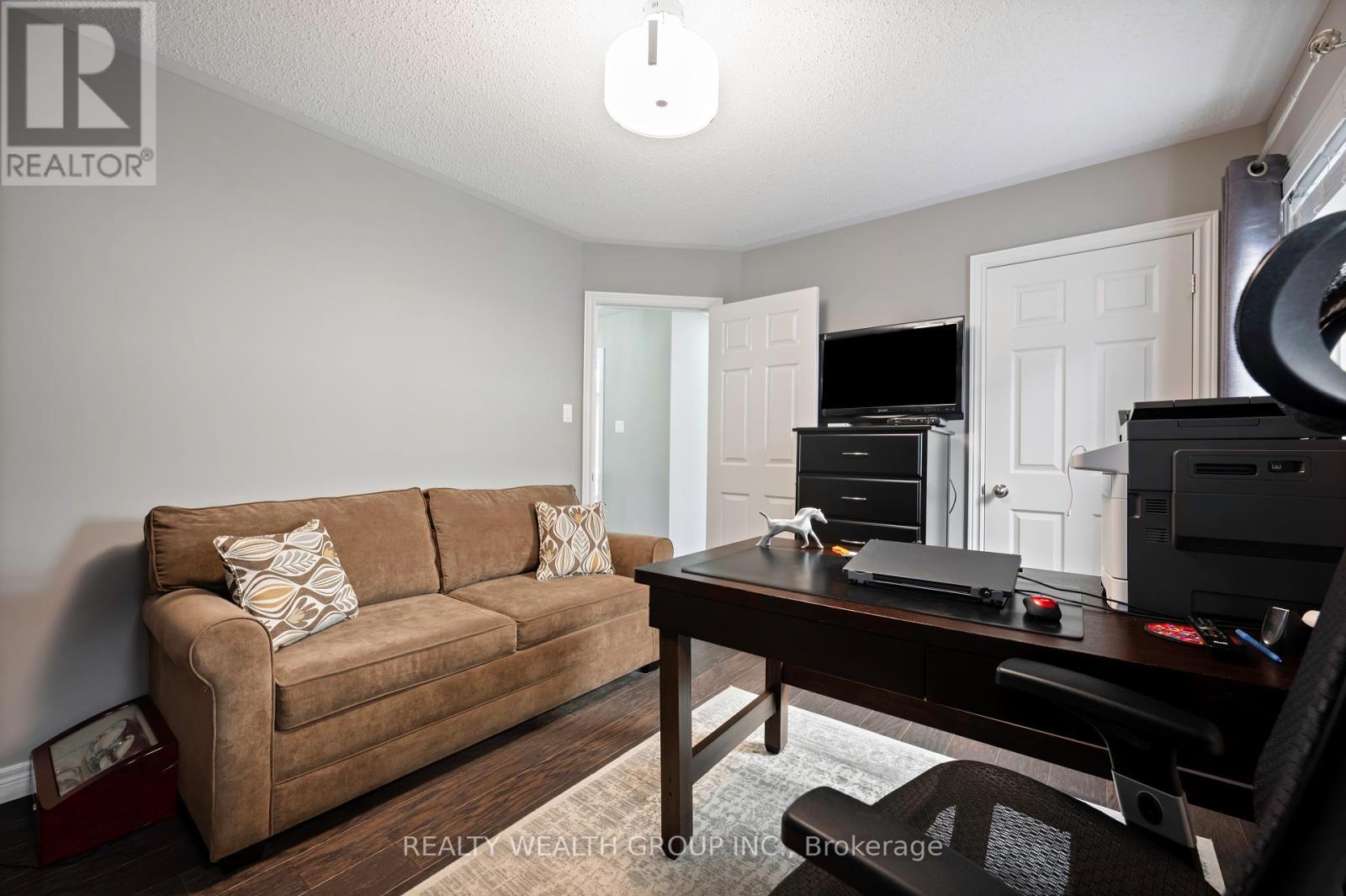 8 Homerton Avenue, Richmond Hill, Ontario  L4E 0V9 - Photo 33 - N12445621