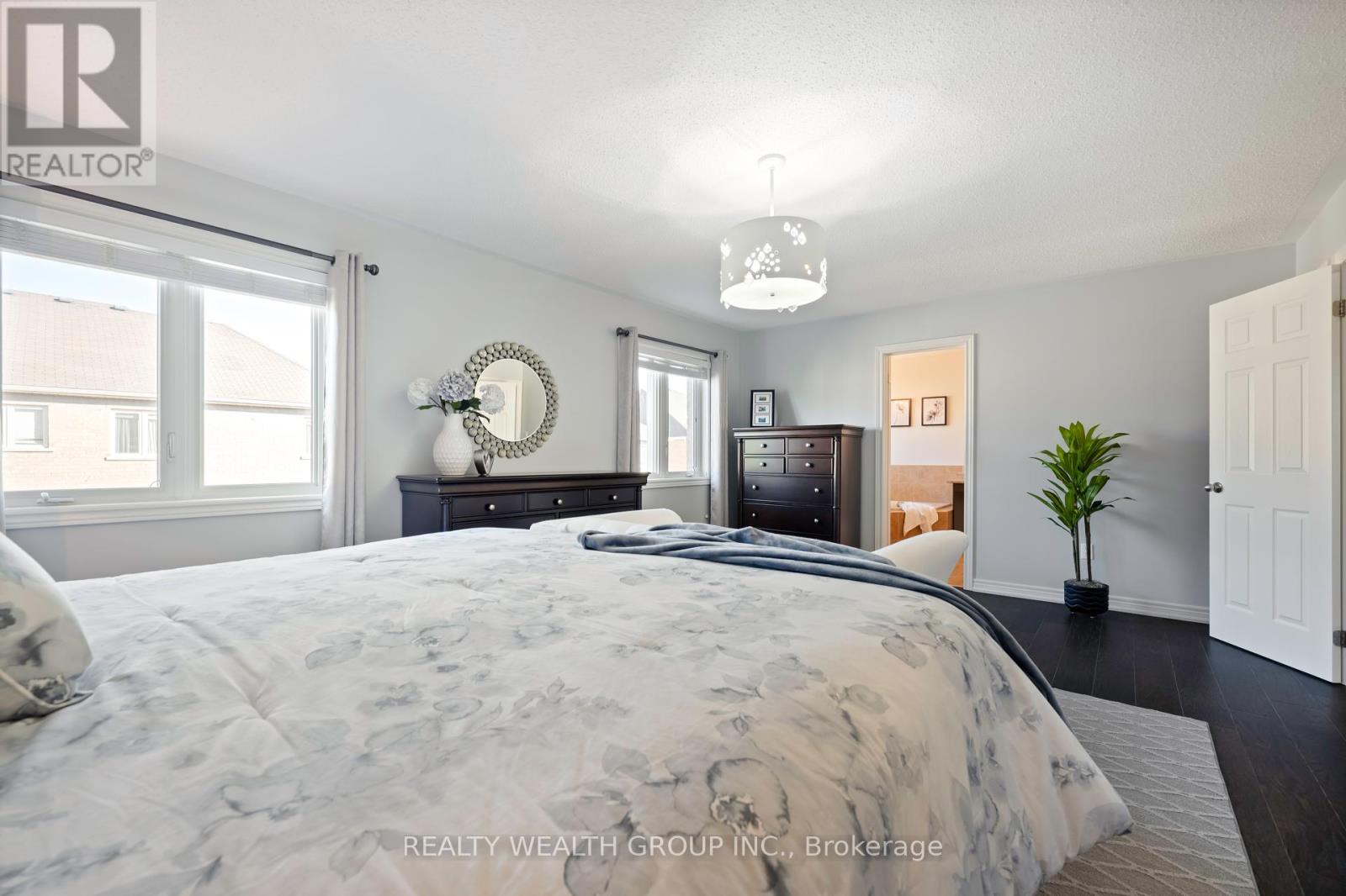8 Homerton Avenue, Richmond Hill, Ontario  L4E 0V9 - Photo 35 - N12445621