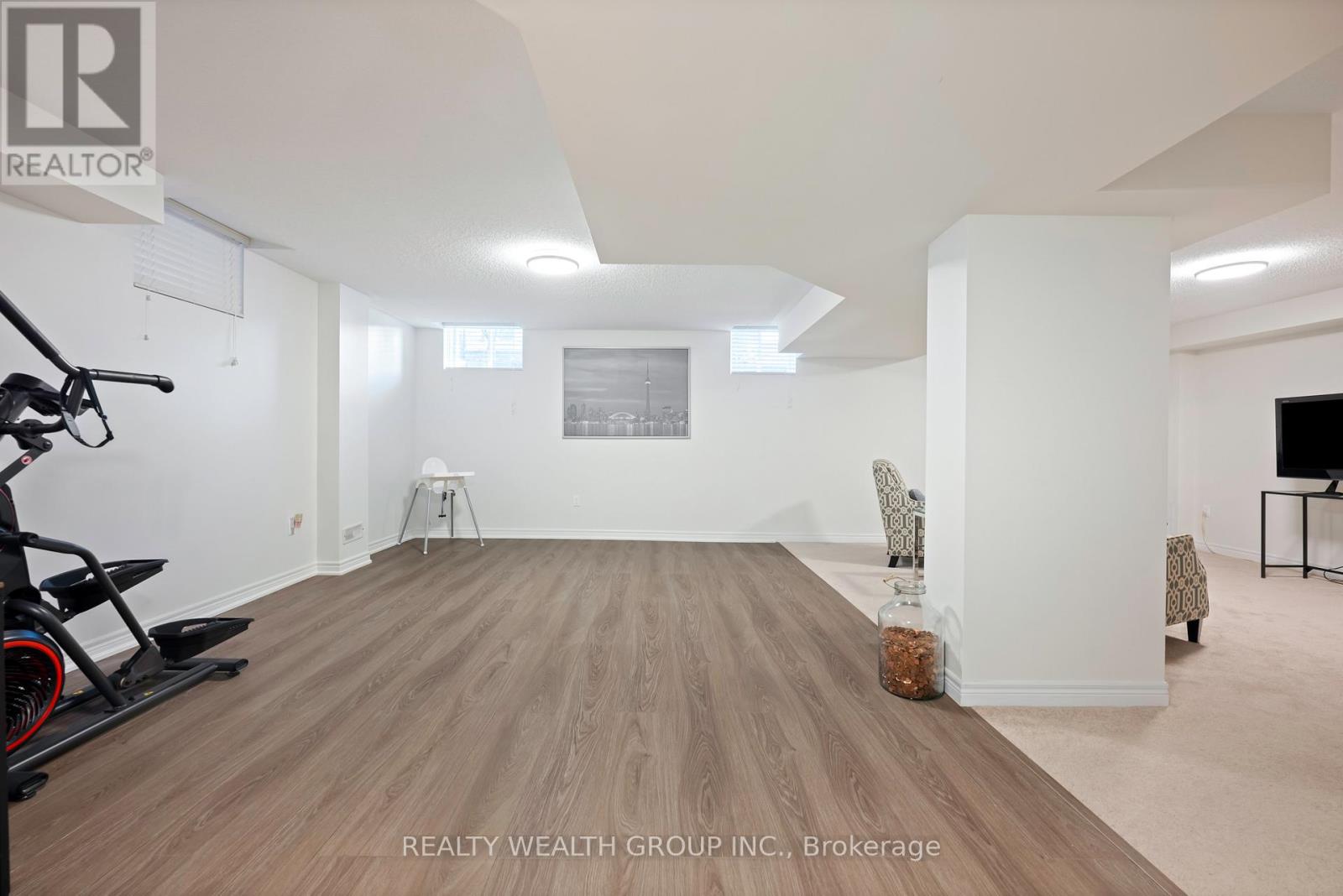8 Homerton Avenue, Richmond Hill, Ontario  L4E 0V9 - Photo 42 - N12445621