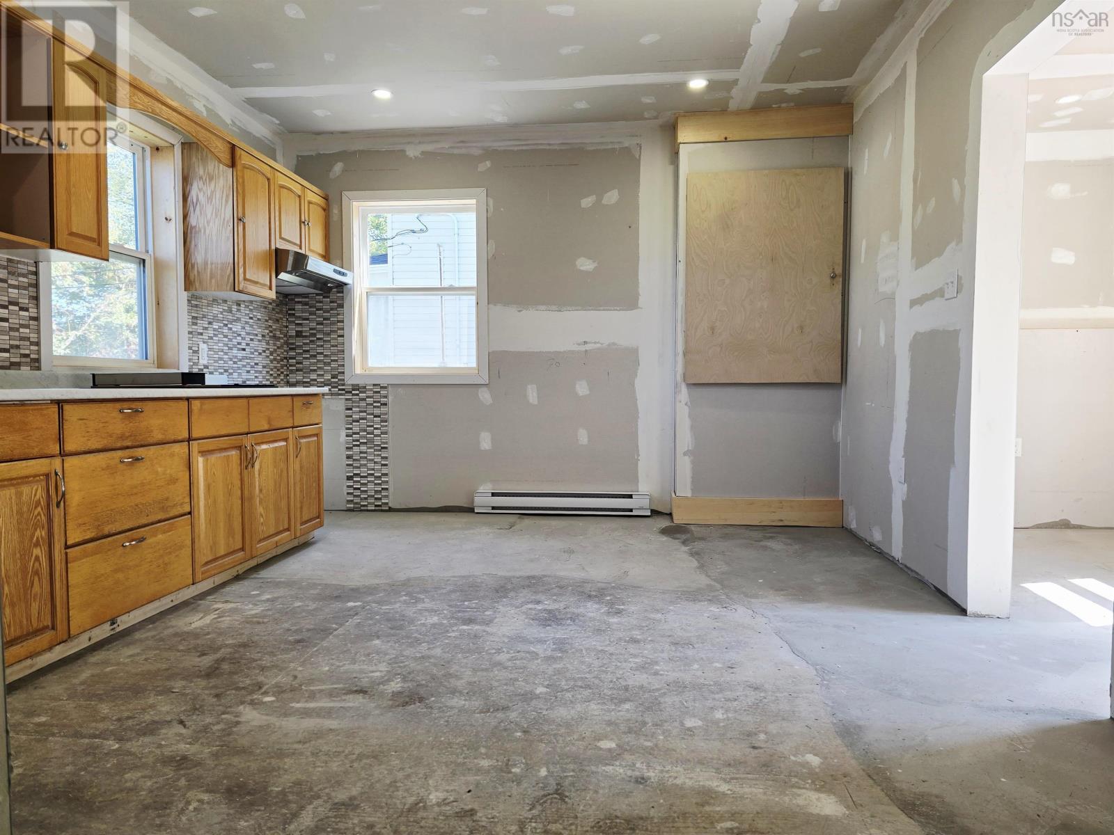 55 Bridge Avenue, Stellarton, Nova Scotia  B0K 1S0 - Photo 5 - 202522303