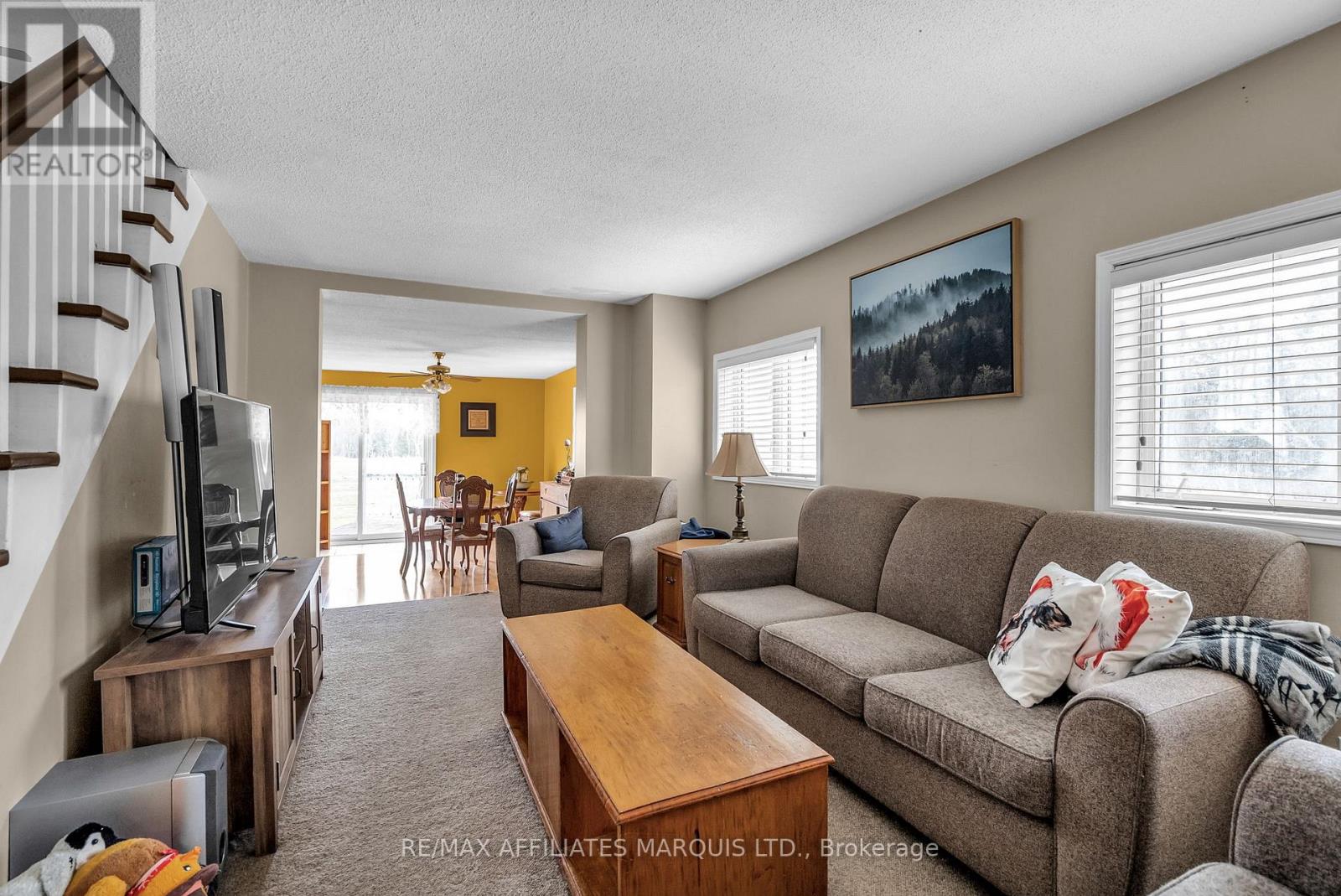 16172 Rush City Road, North Stormont, Ontario  K0C 1V0 - Photo 11 - X12441189