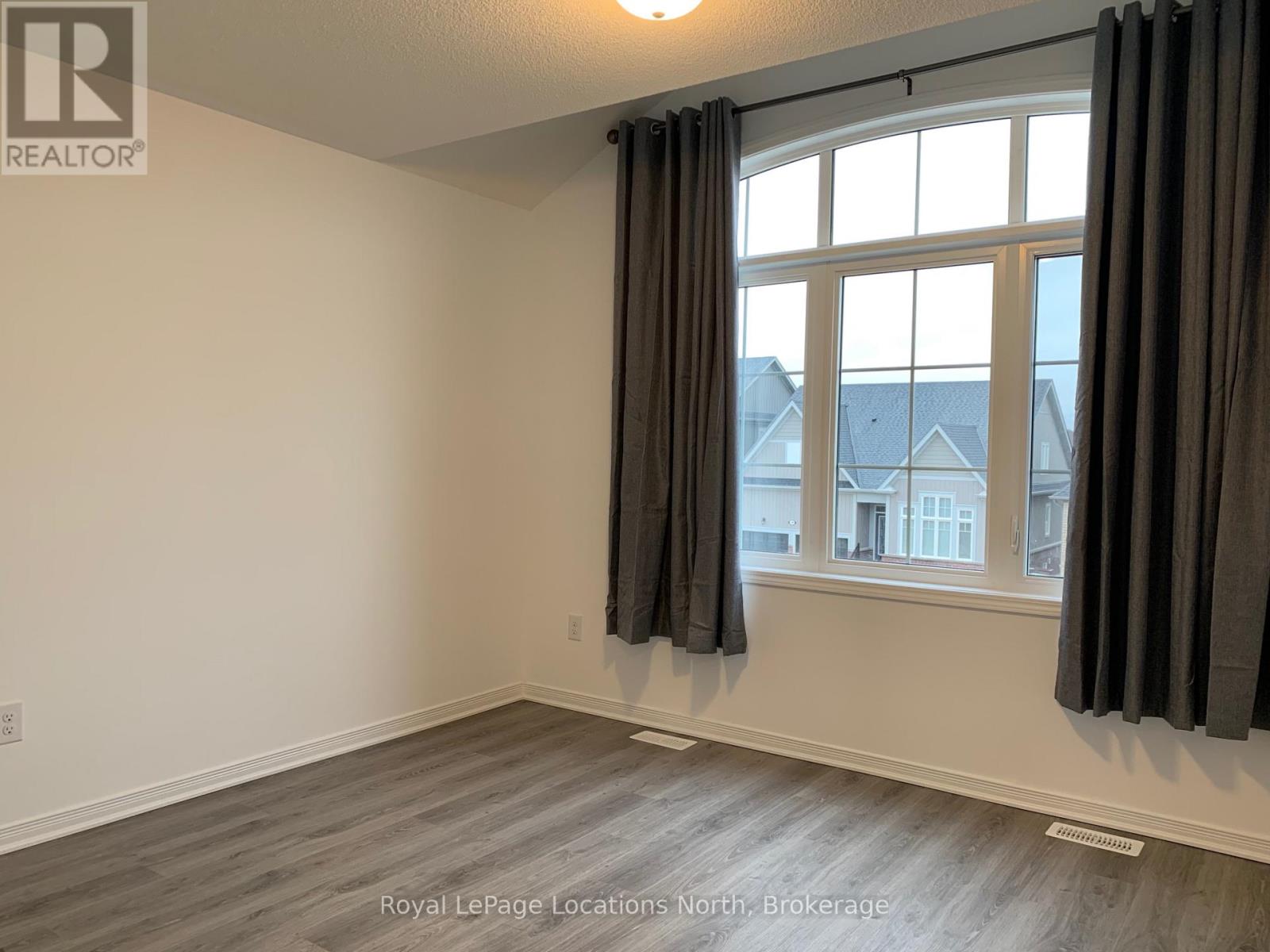 15 Kirby Avenue, Collingwood, Ontario  L9Y 3V3 - Photo 11 - S12445629