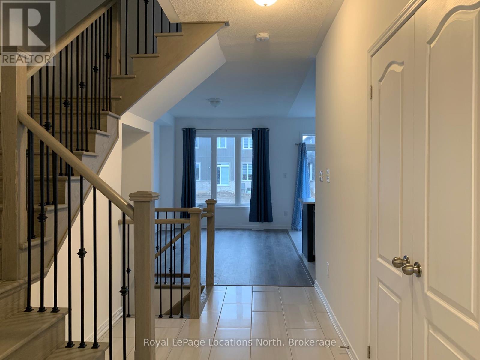 15 Kirby Avenue, Collingwood, Ontario  L9Y 3V3 - Photo 2 - S12445629