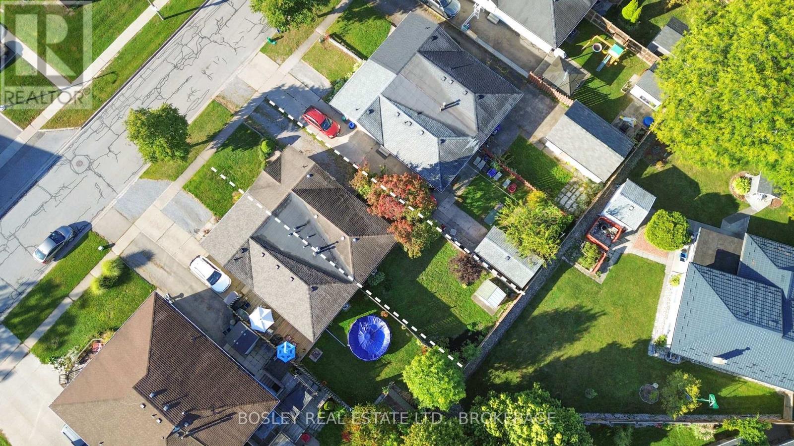 7782 Jubilee Drive, Niagara Falls, Ontario  L2G 7J6 - Photo 24 - X12443798