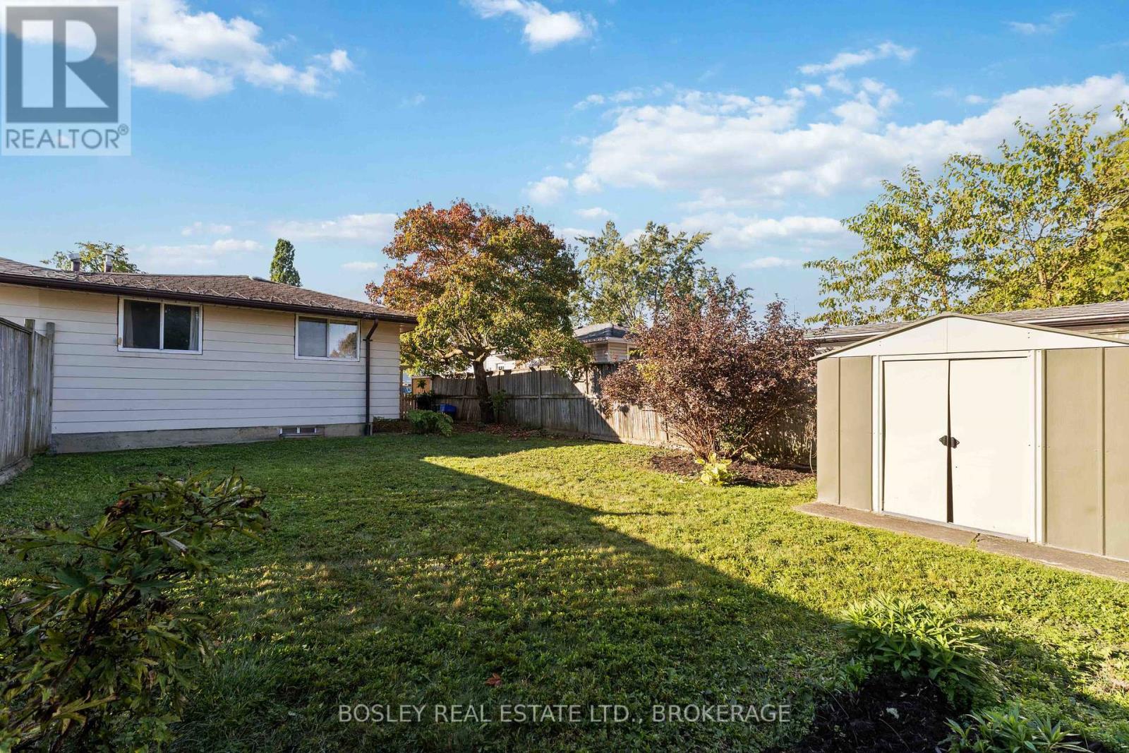 7782 Jubilee Drive, Niagara Falls, Ontario  L2G 7J6 - Photo 23 - X12443798