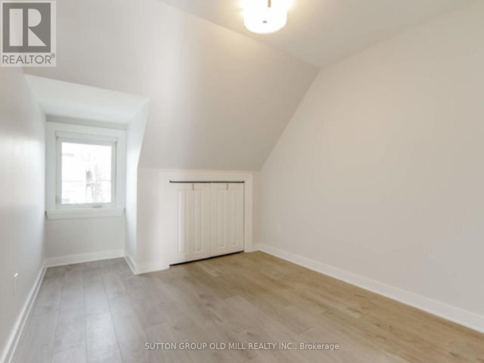 17 Grafton Avenue, Toronto, Ontario  M6R 1C3 - Photo 37 - W12408771